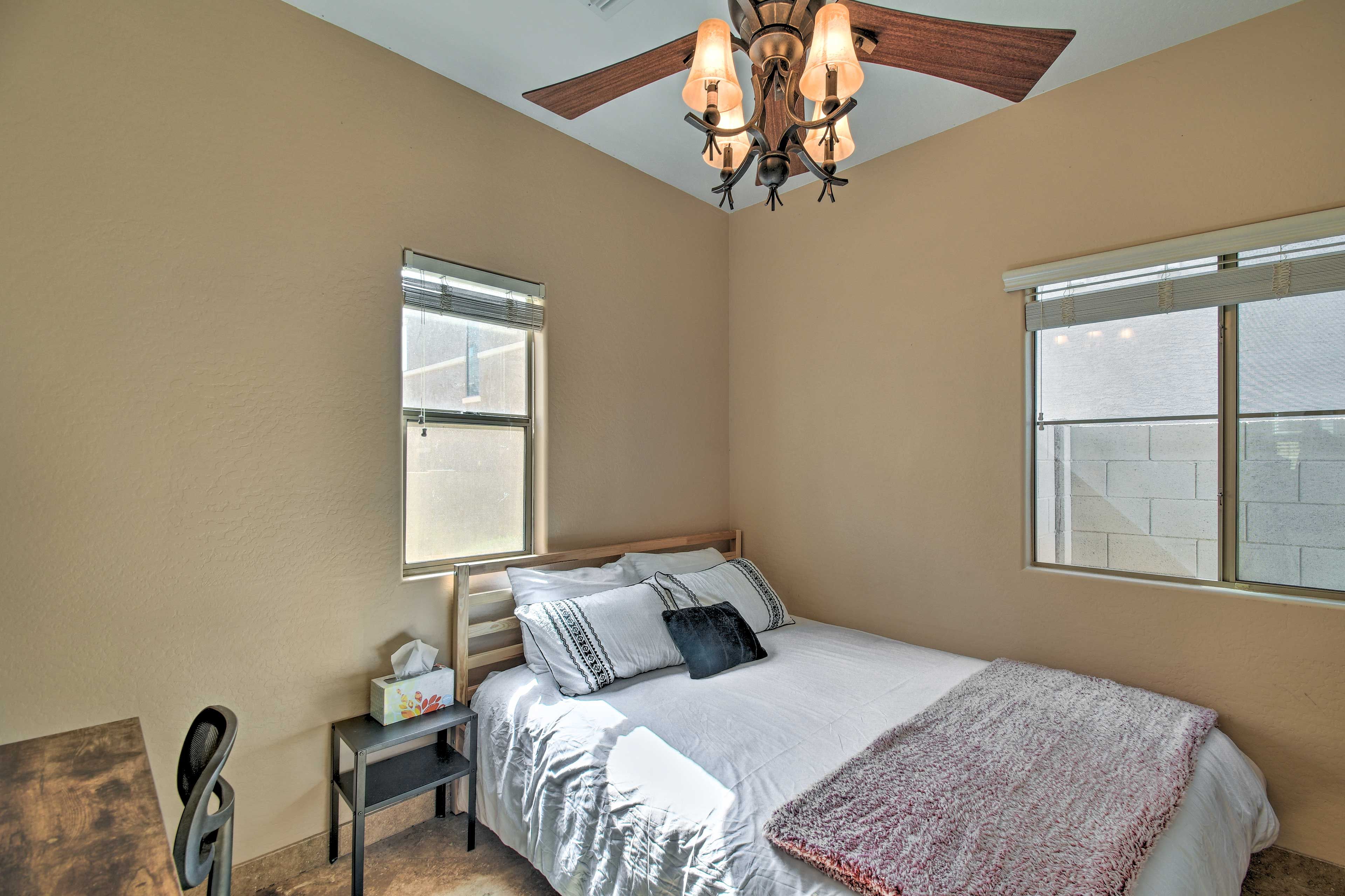 Bedroom 2 | Queen Bed | 1st Floor