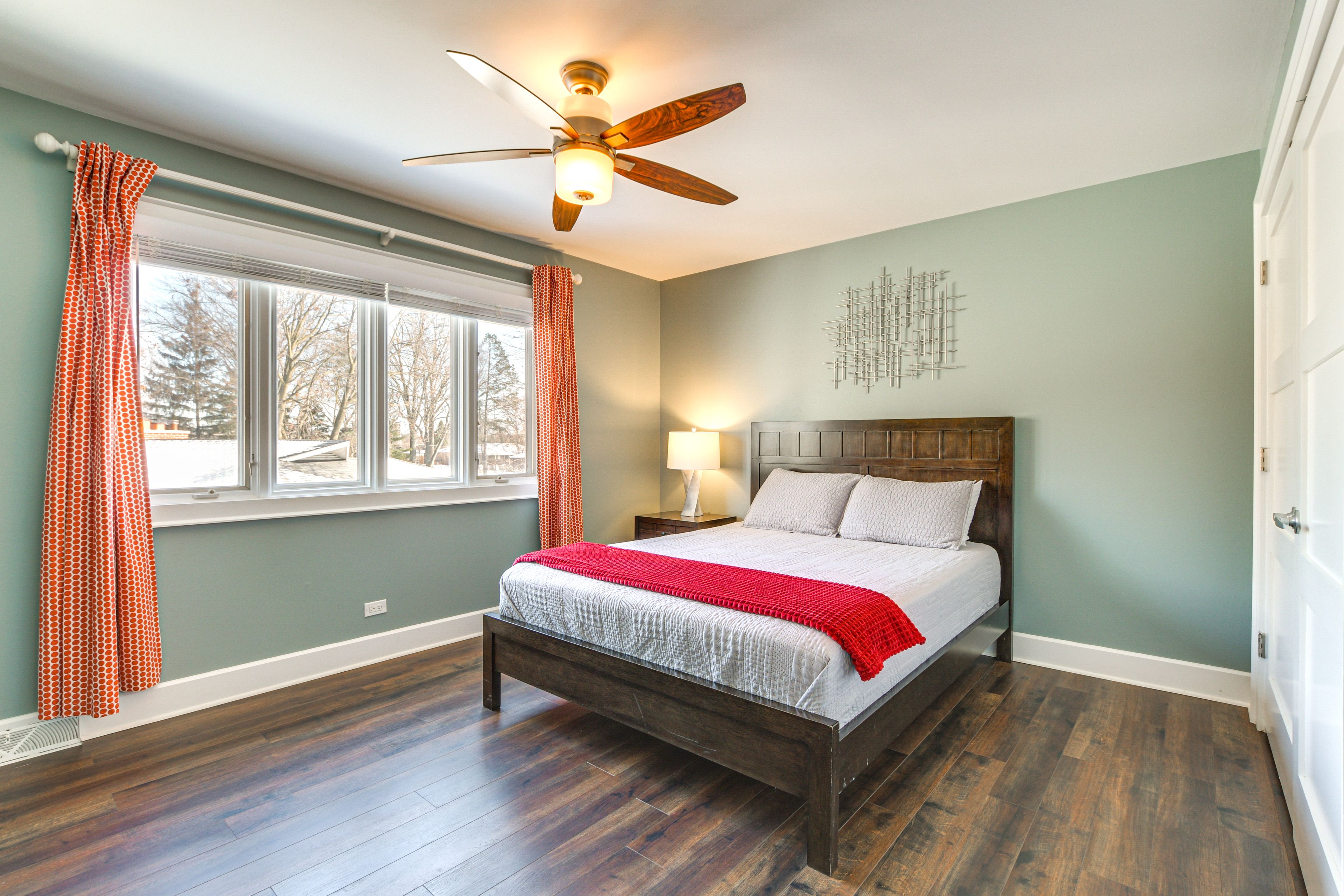 Bedroom 3 | Queen Bed