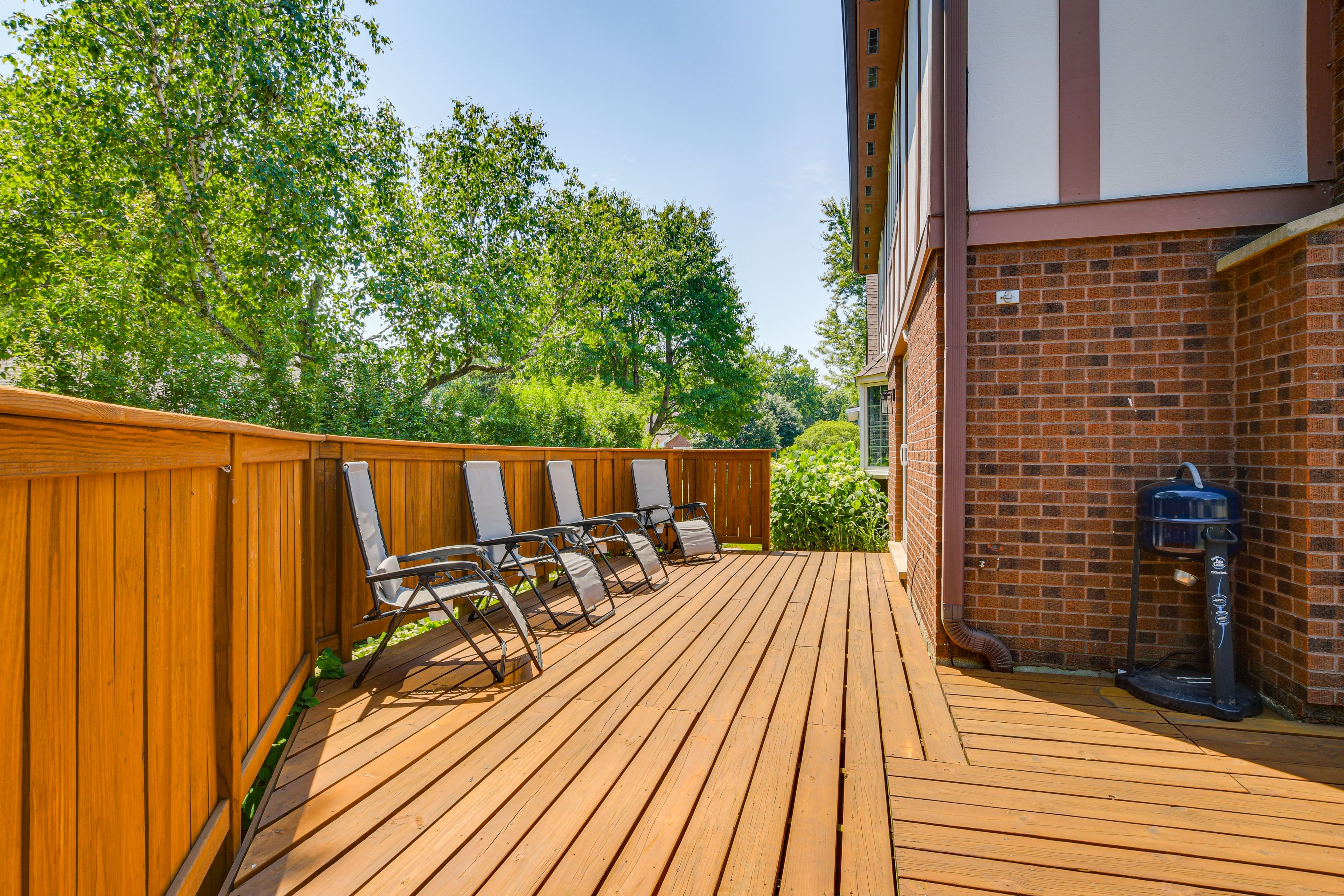 Deck | Charcoal Grill w/ Electric Starter | Lake View