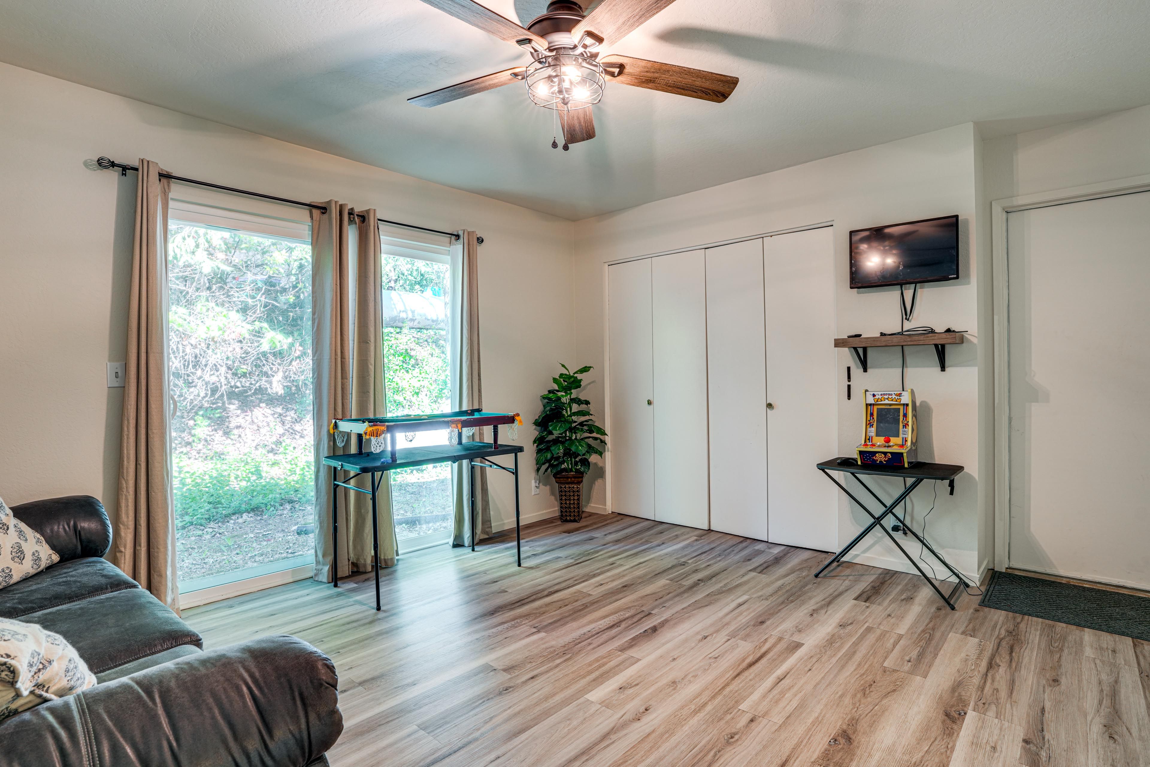 Bedroom 3 | Sleeper Sofa | Mini Pool Table | Board Games