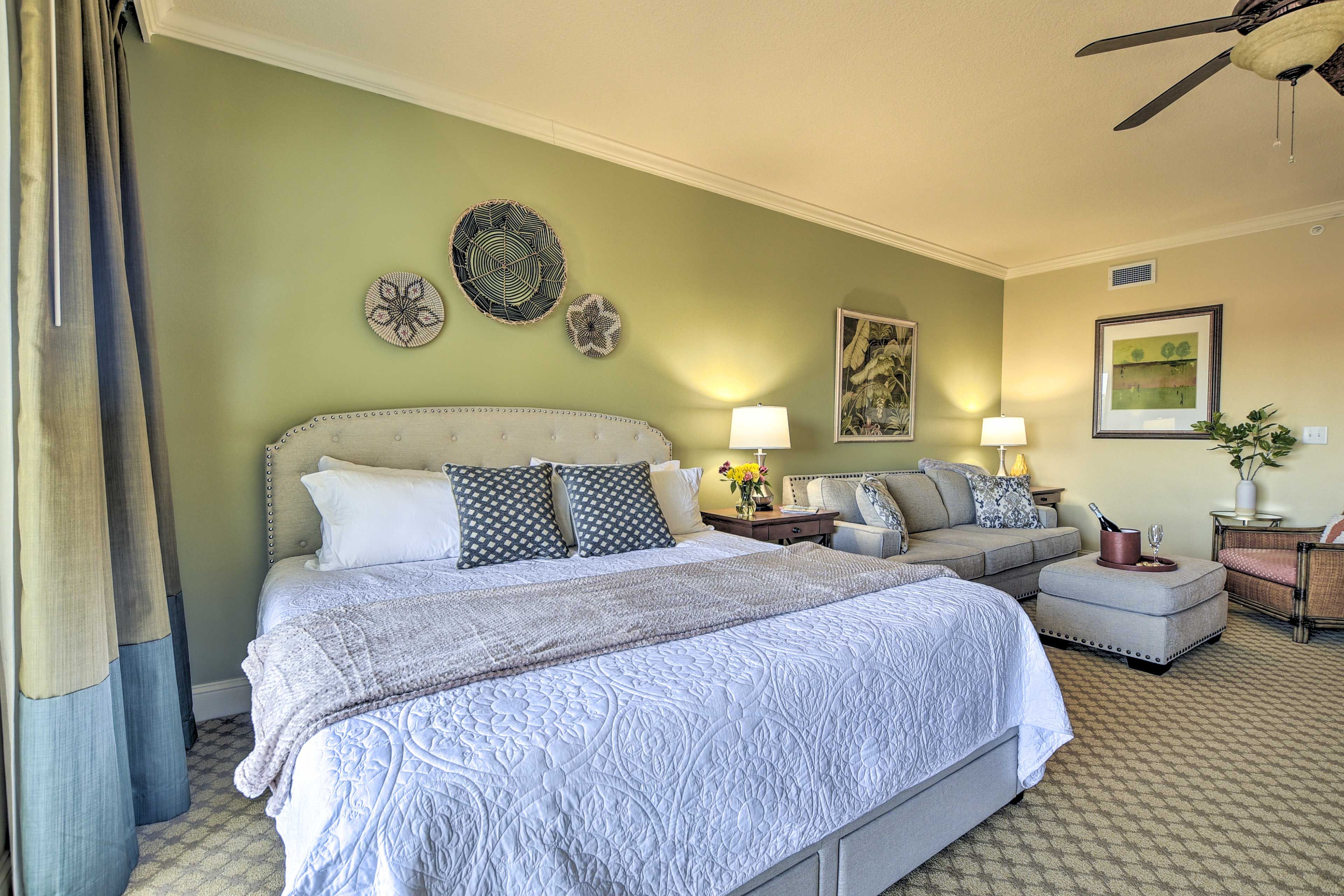 Studio | Linens Provided