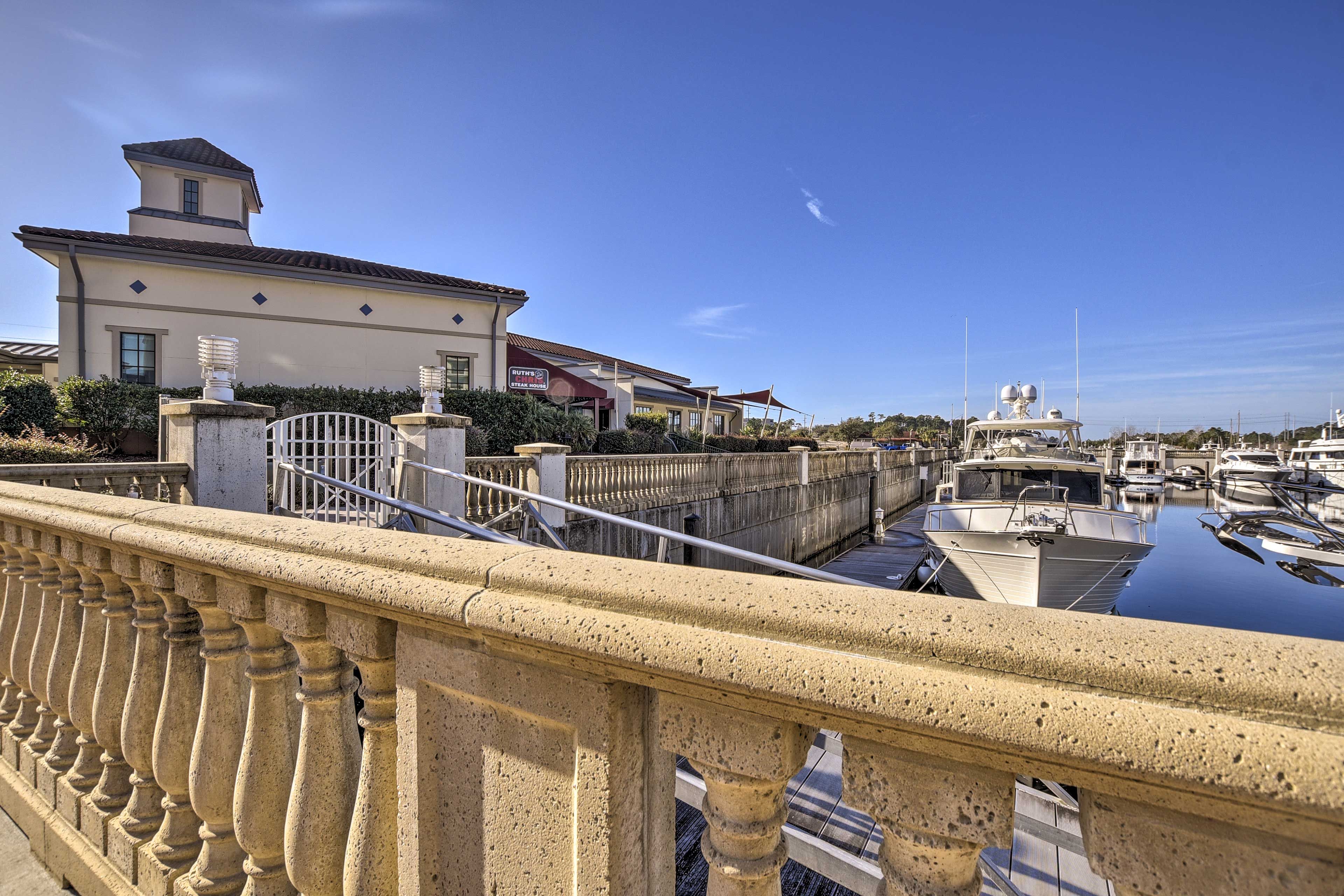Resort Marina w/ Jet Ski & Boat Rentals