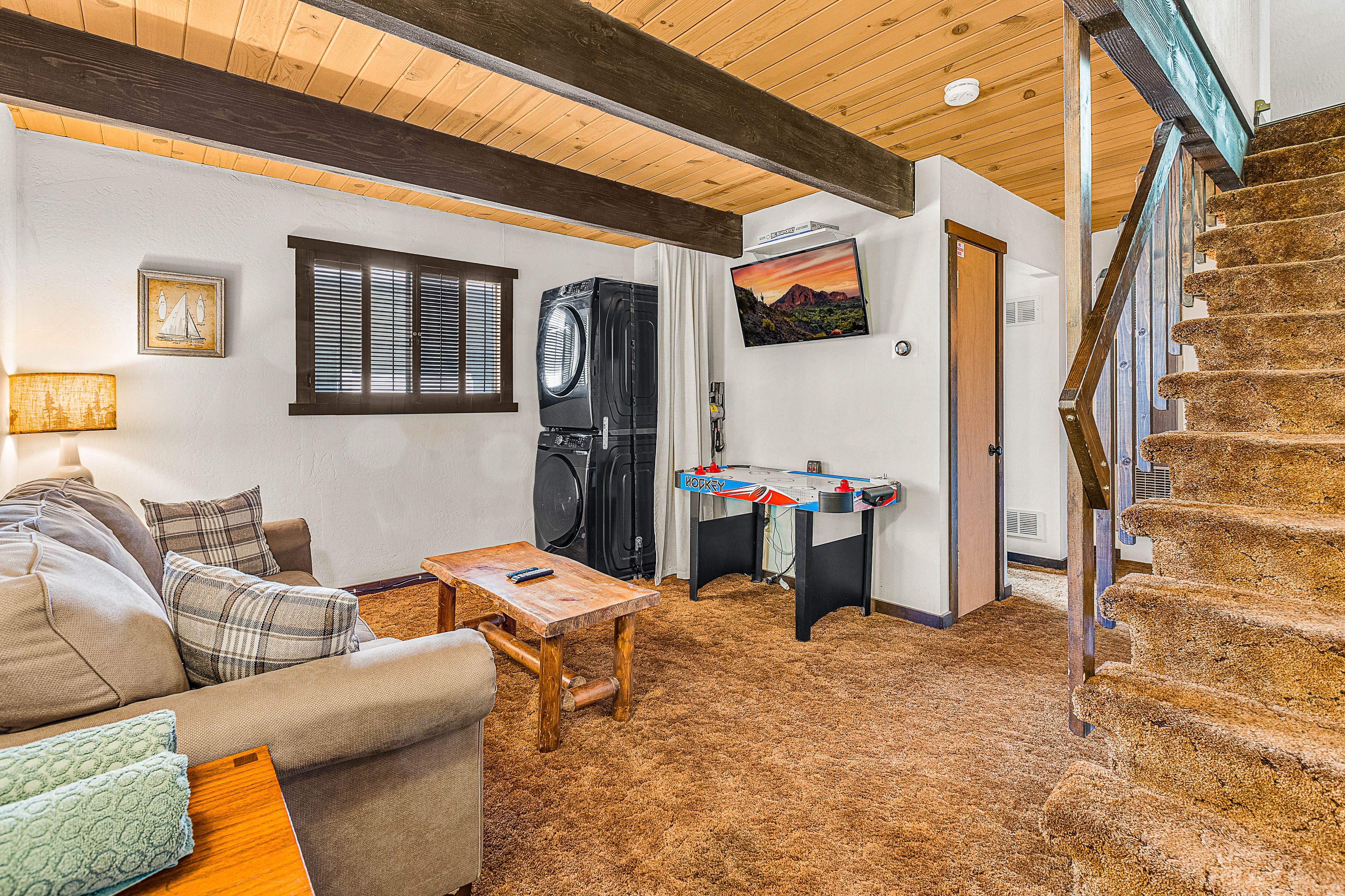 Additional Living Area | Smart TV | Xbox Console | Washer/Dryer