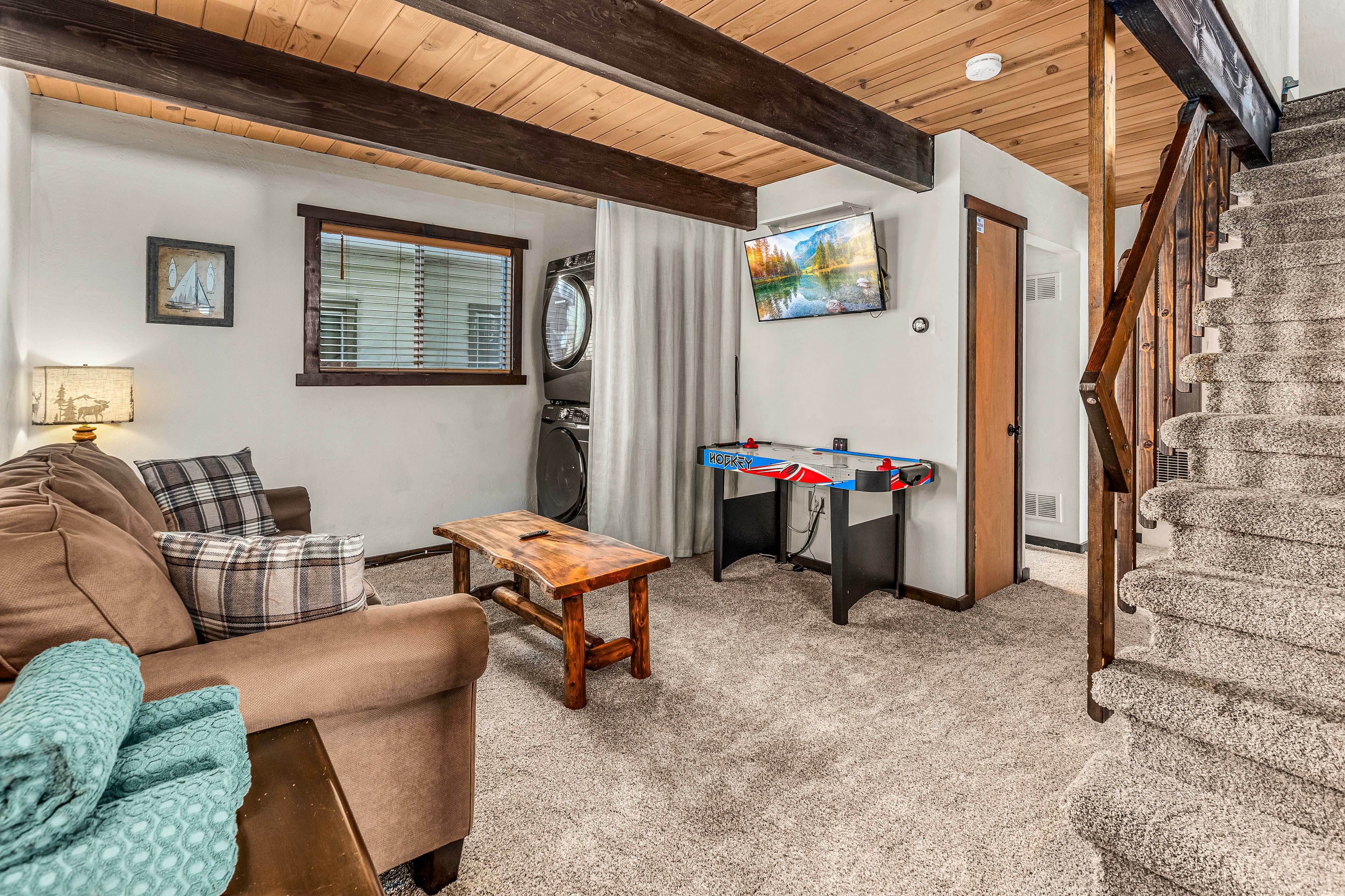 Additional Living Area | Smart TV | Xbox Console | Washer/Dryer