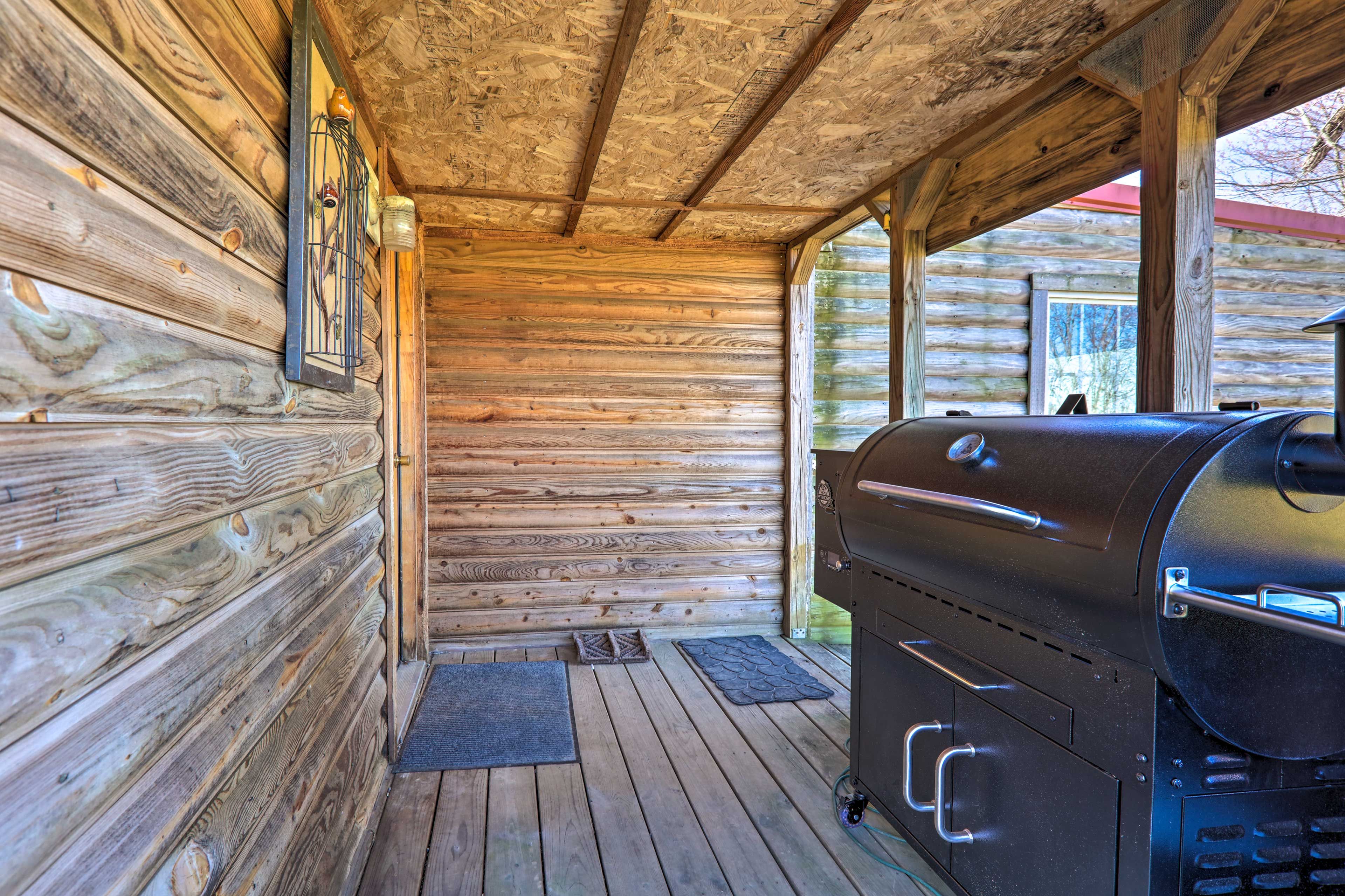 Wraparound Deck | Gas Grill