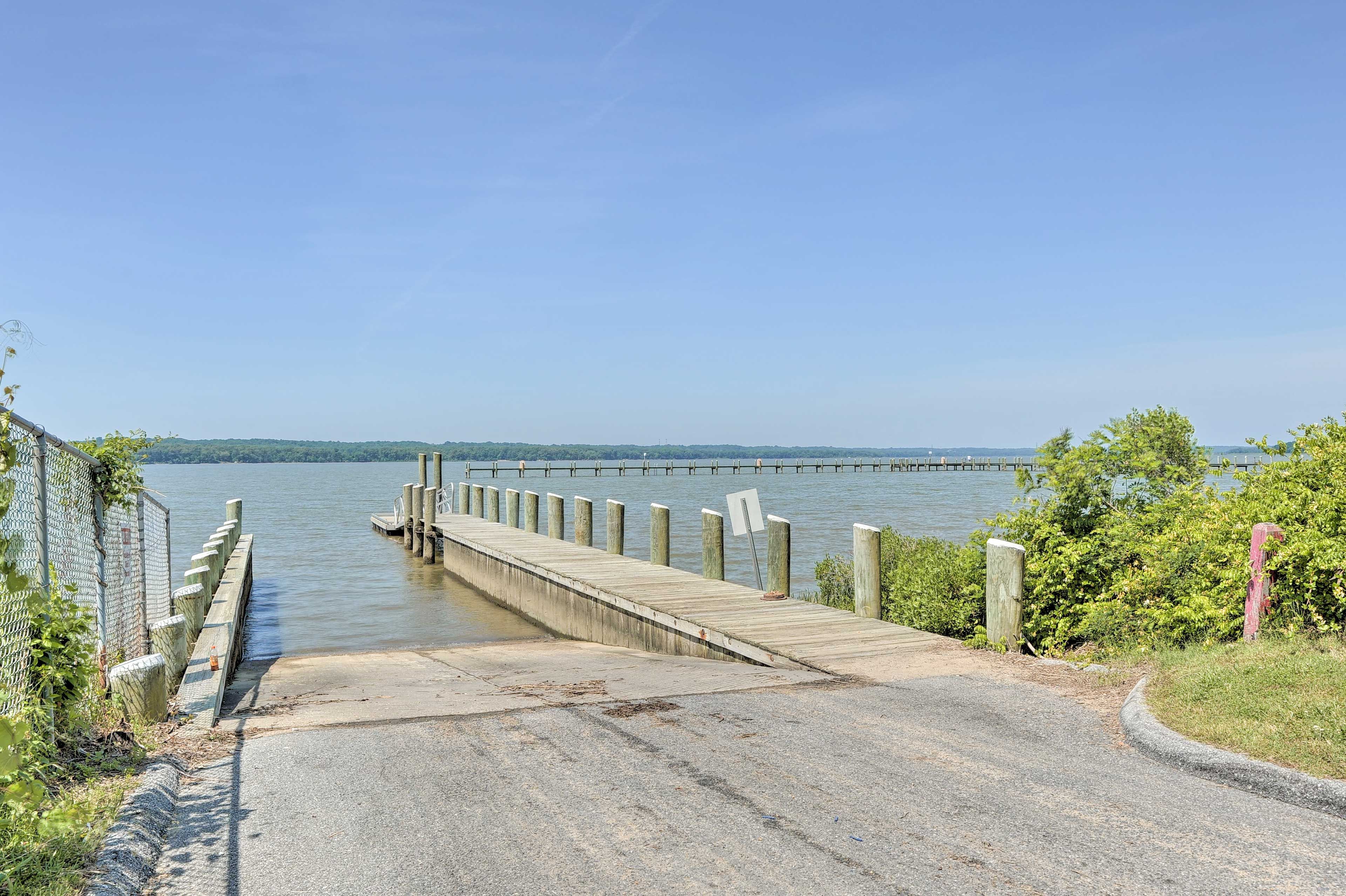 Community Boat Dock & Launch