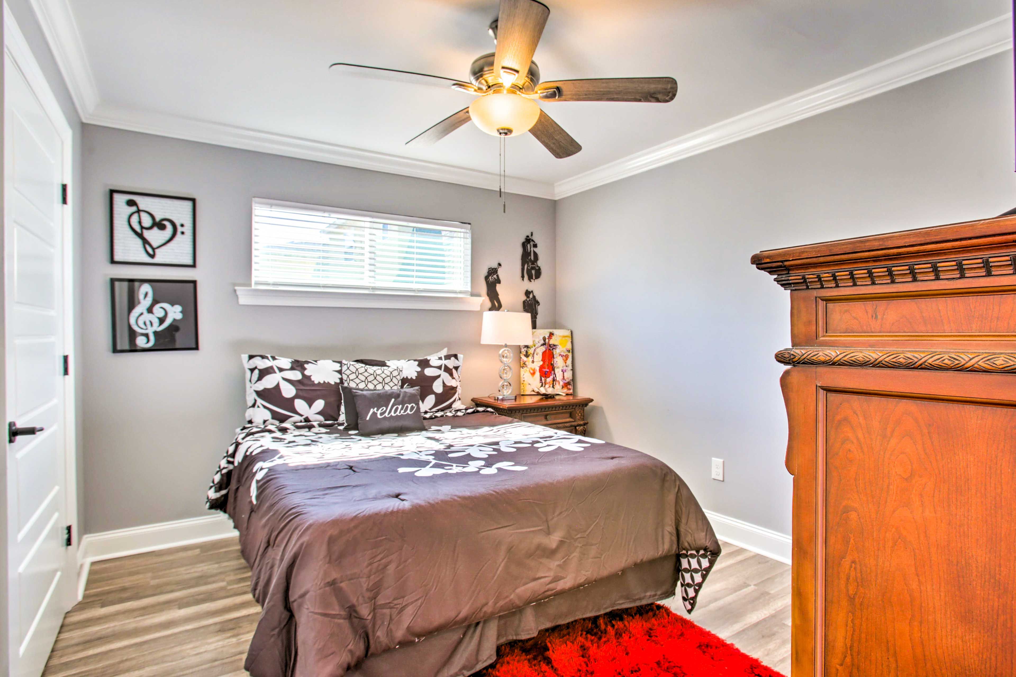Bedroom 2 | Queen Bed