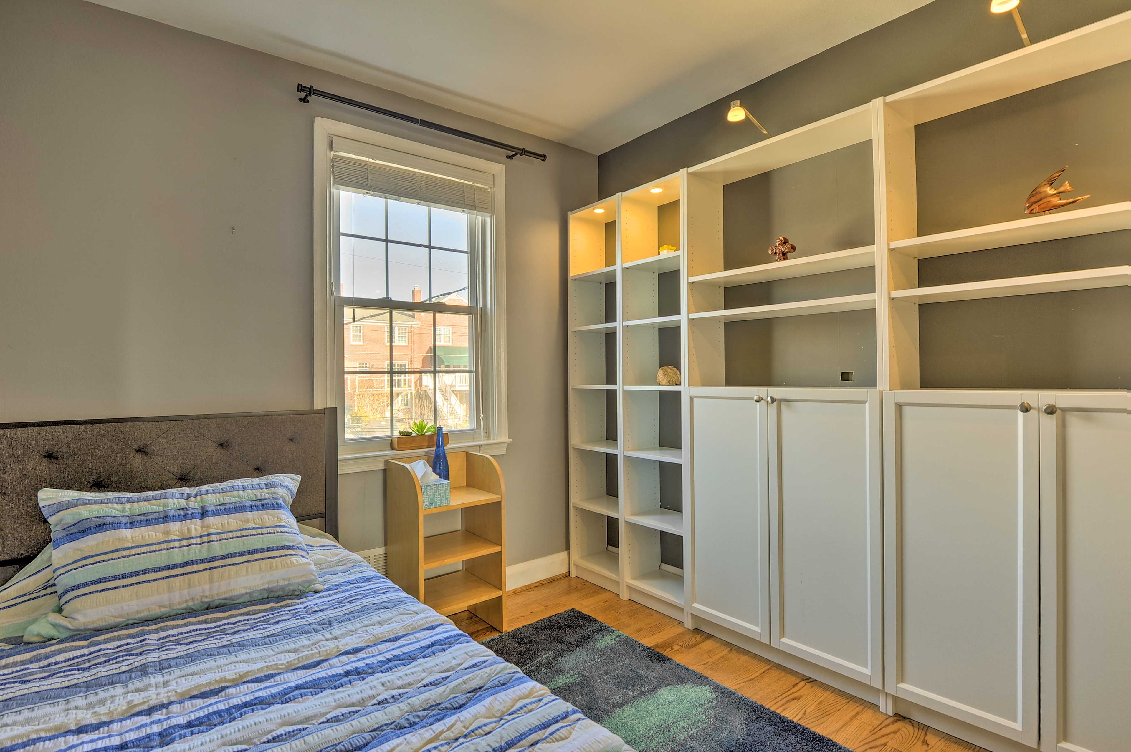 Bedroom 3 | 2nd Floor | Twin Bed