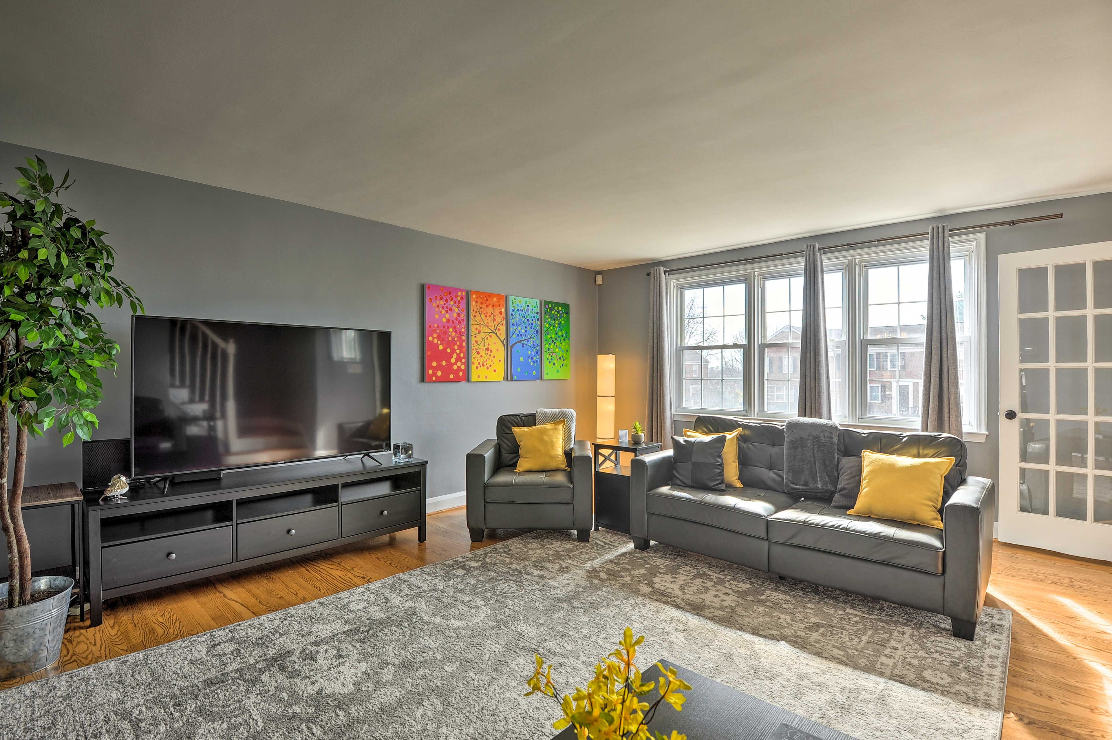 Towson Vacation Rental | 3BR | 2BA | Stairs Required | 1,920 Sq Ft