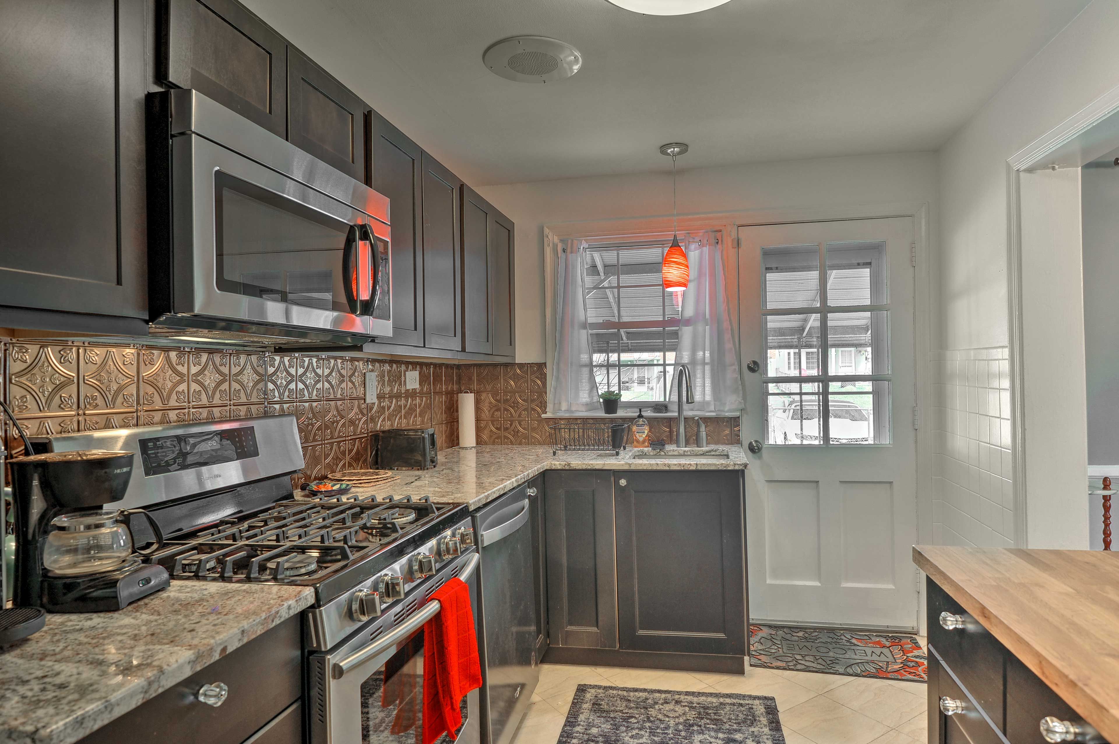 Kitchen | Drip + Nespresso Coffee Maker