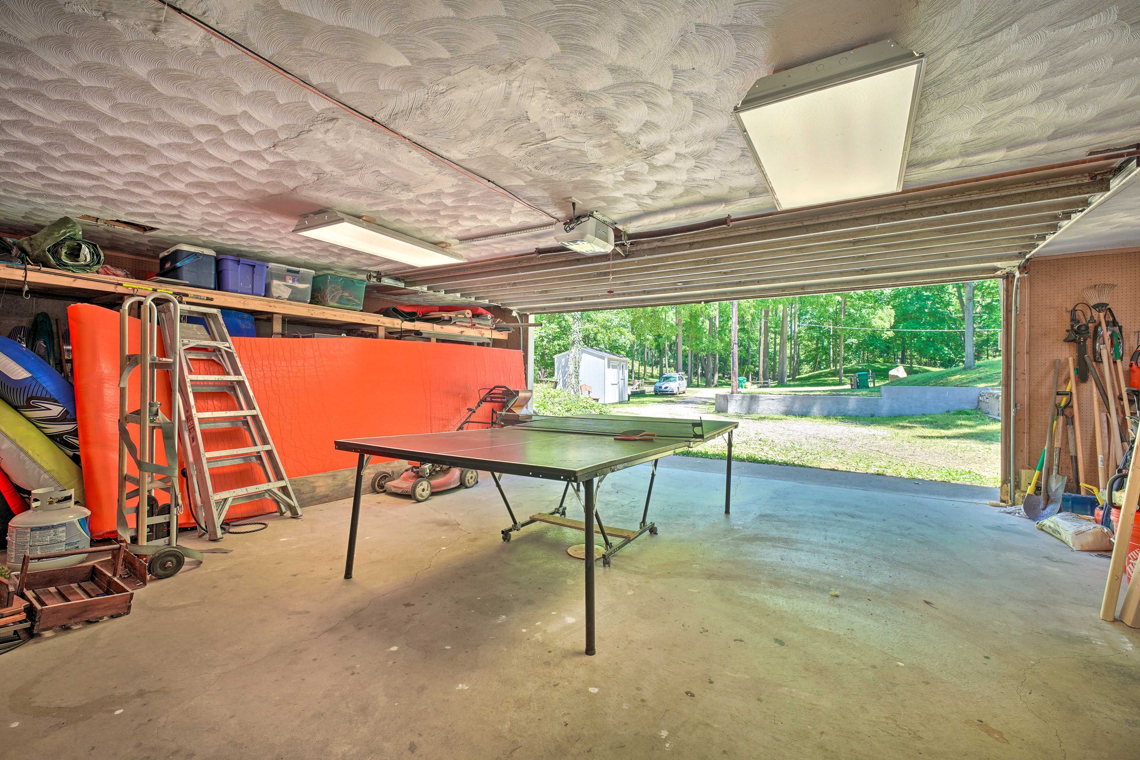 Garage | Ping Pong Table