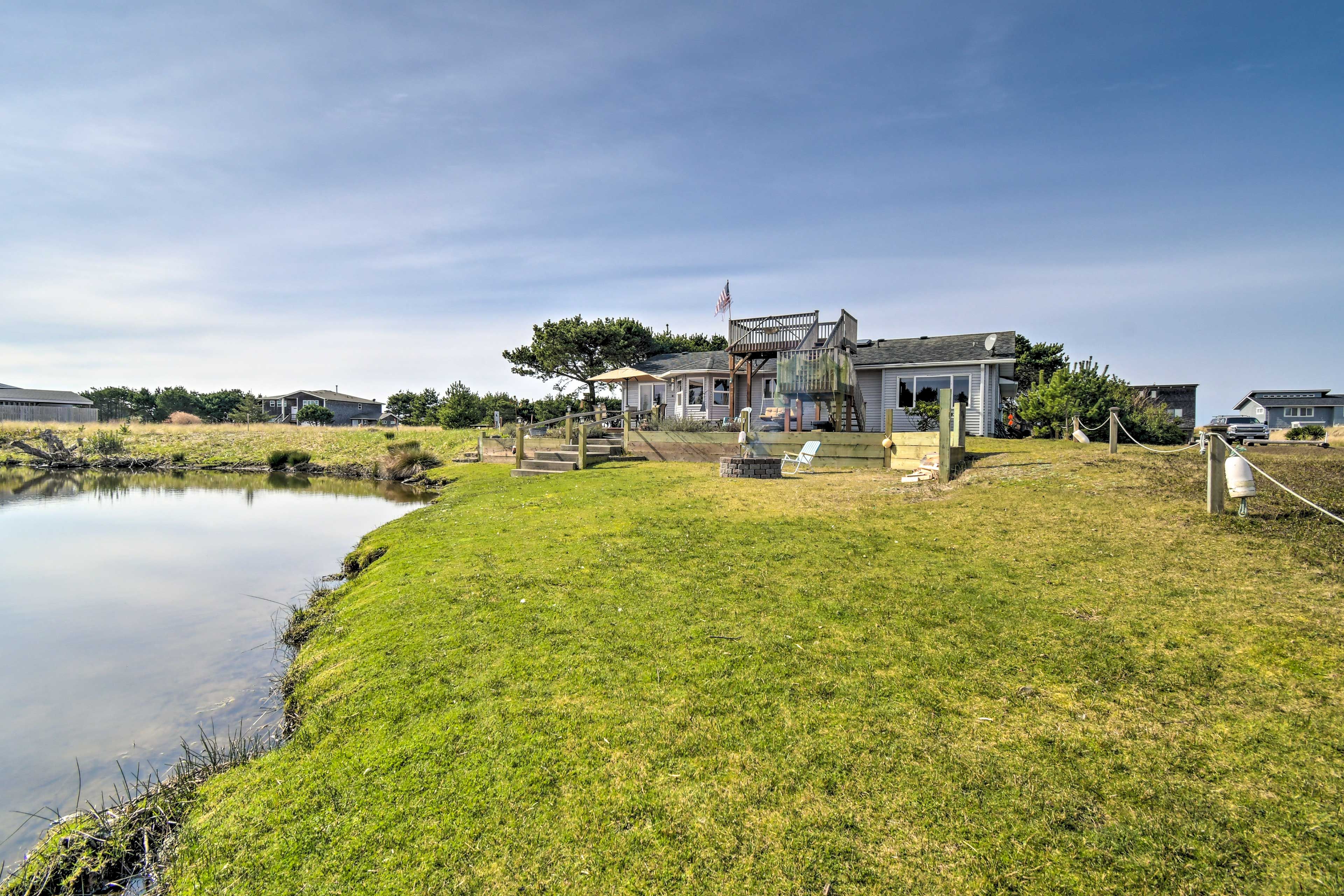 House Exterior | Lake Access