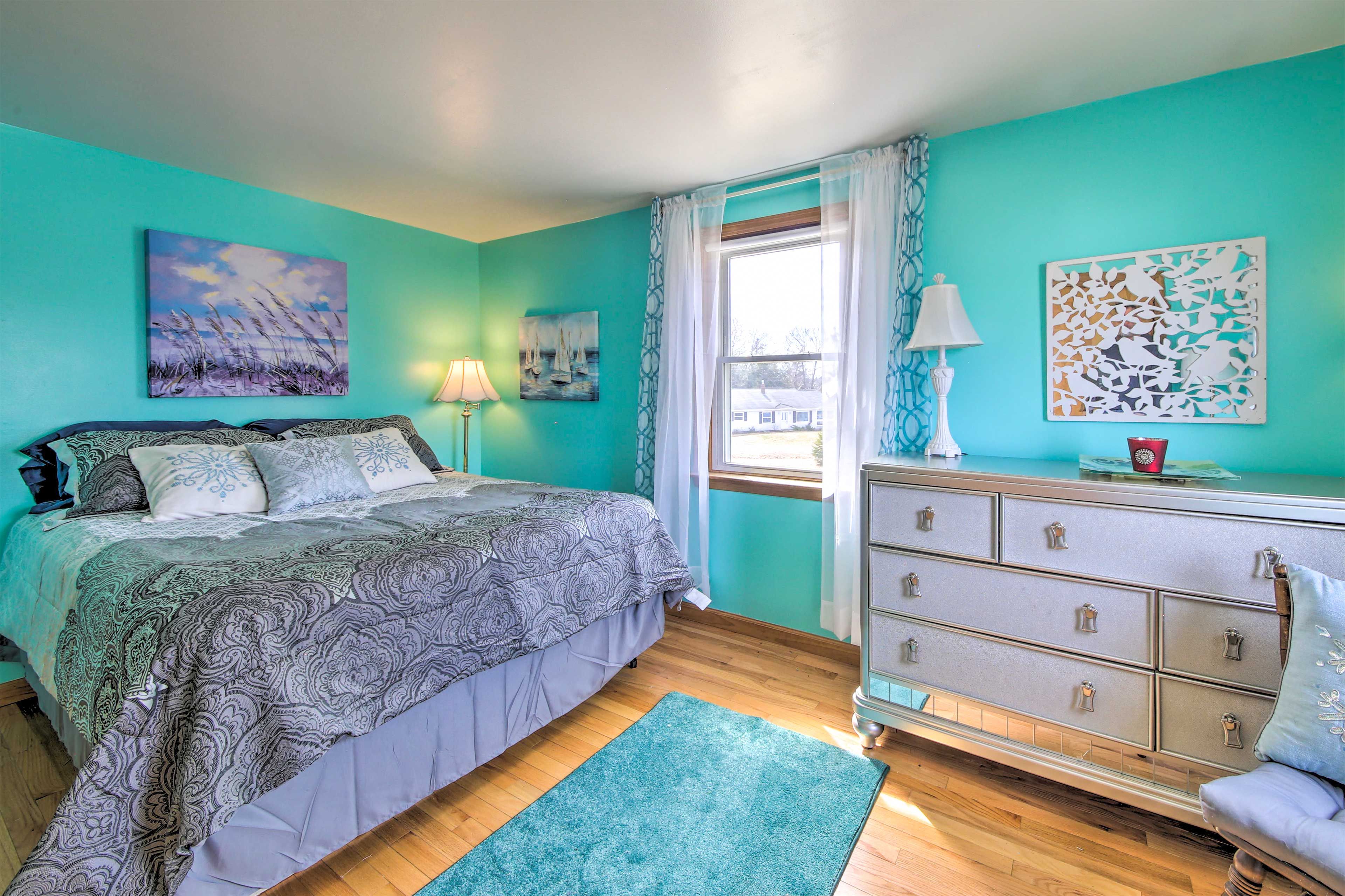 Bedroom 2 | Queen Bed