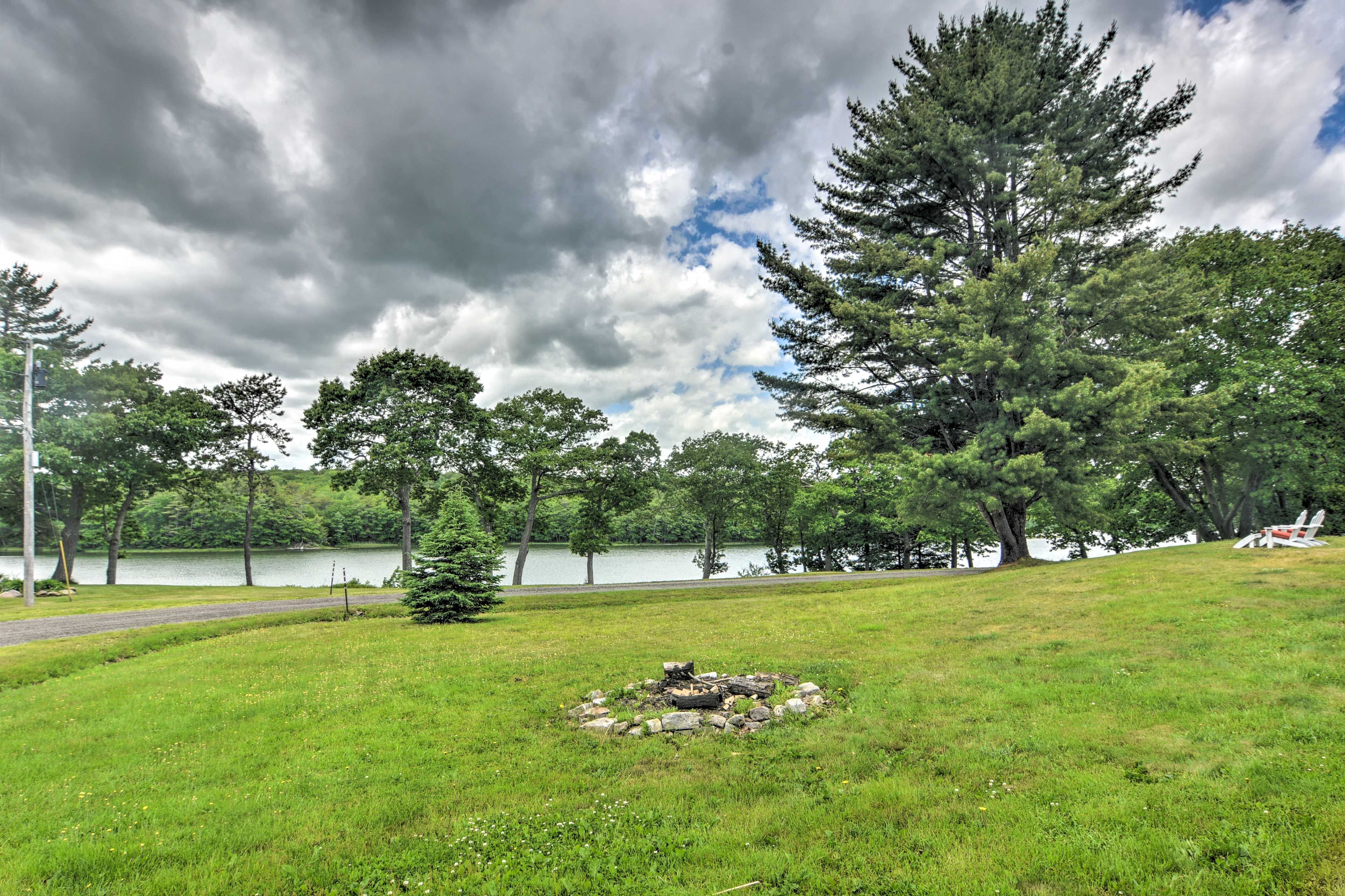 Yard | Fire Pit