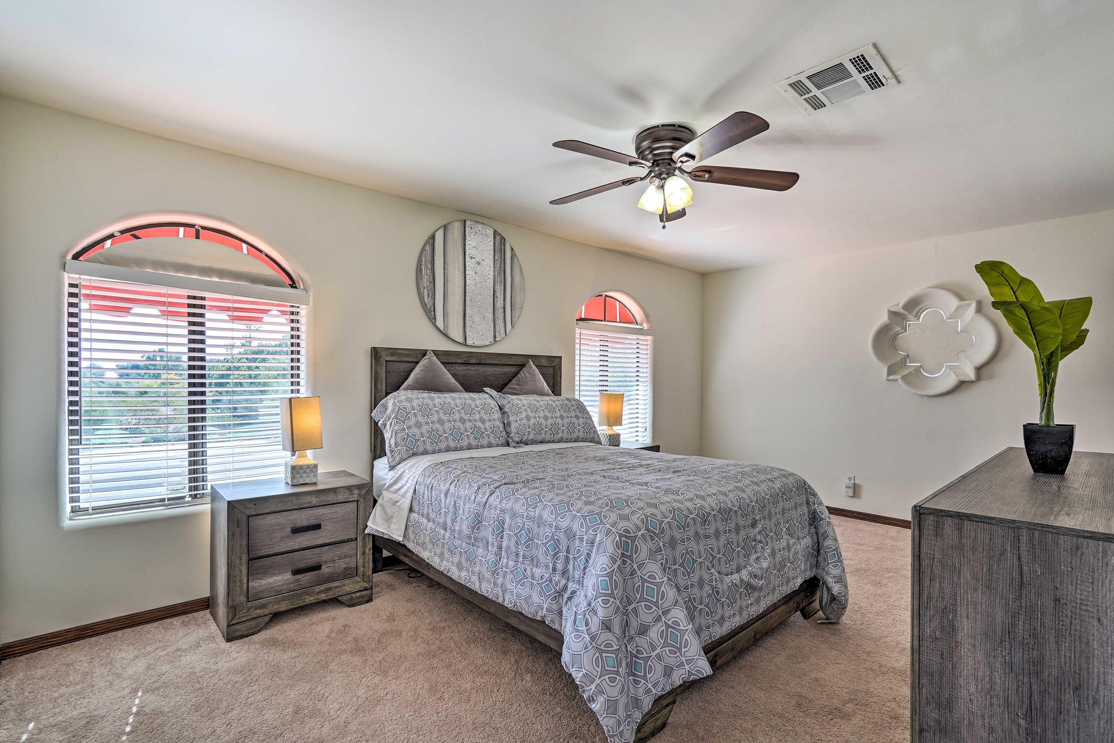 Bedroom 4 | Queen Bed