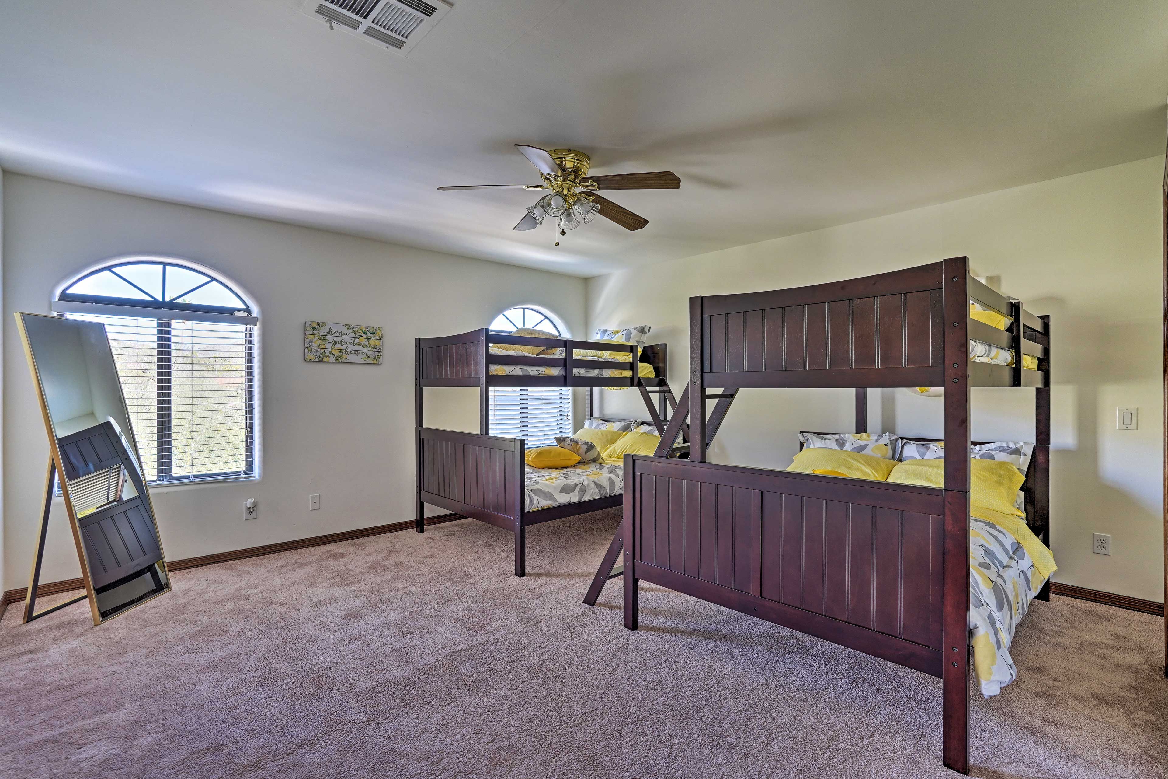 Bedroom 5 | 2 Queen Bunk Beds