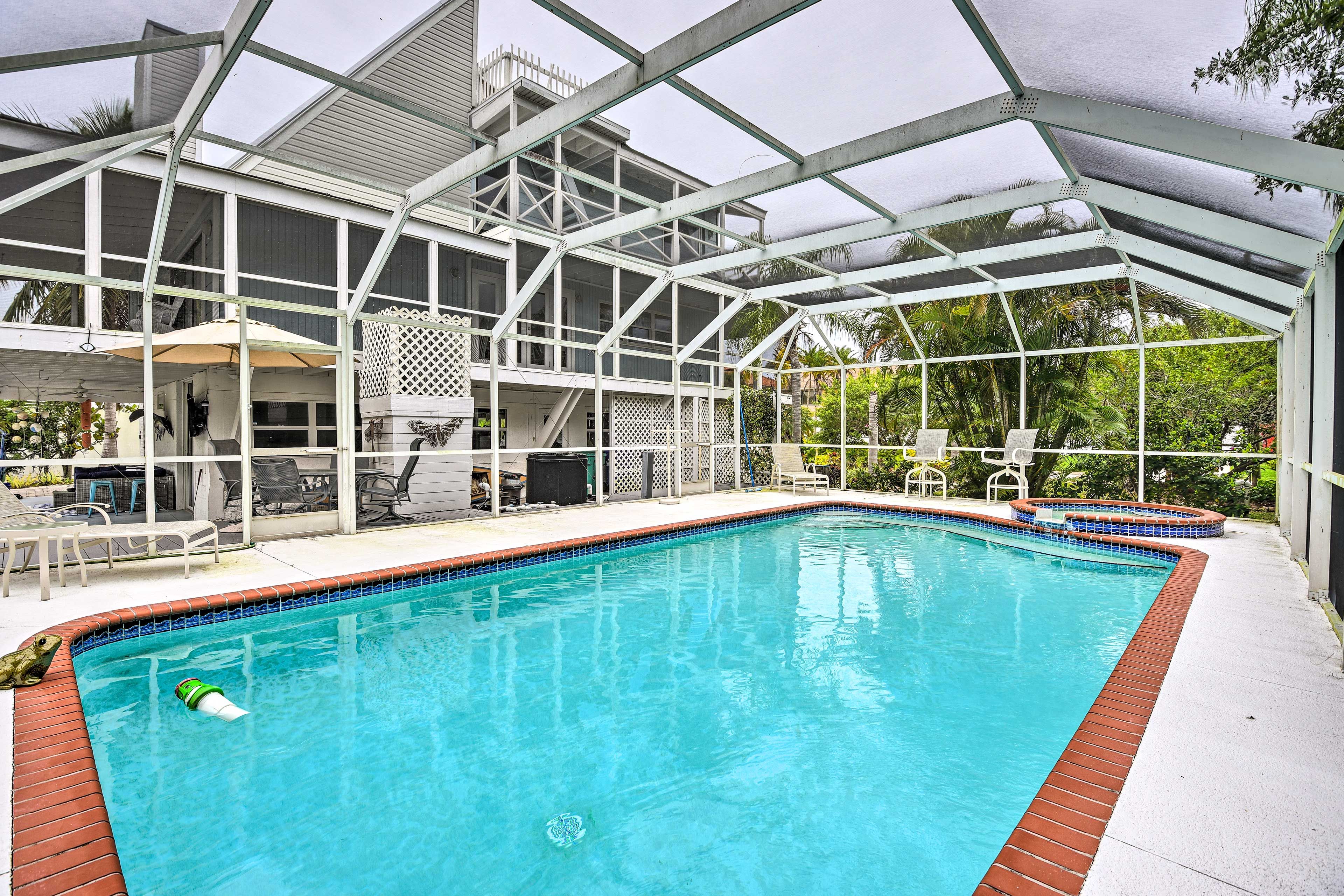 Pool & Spa