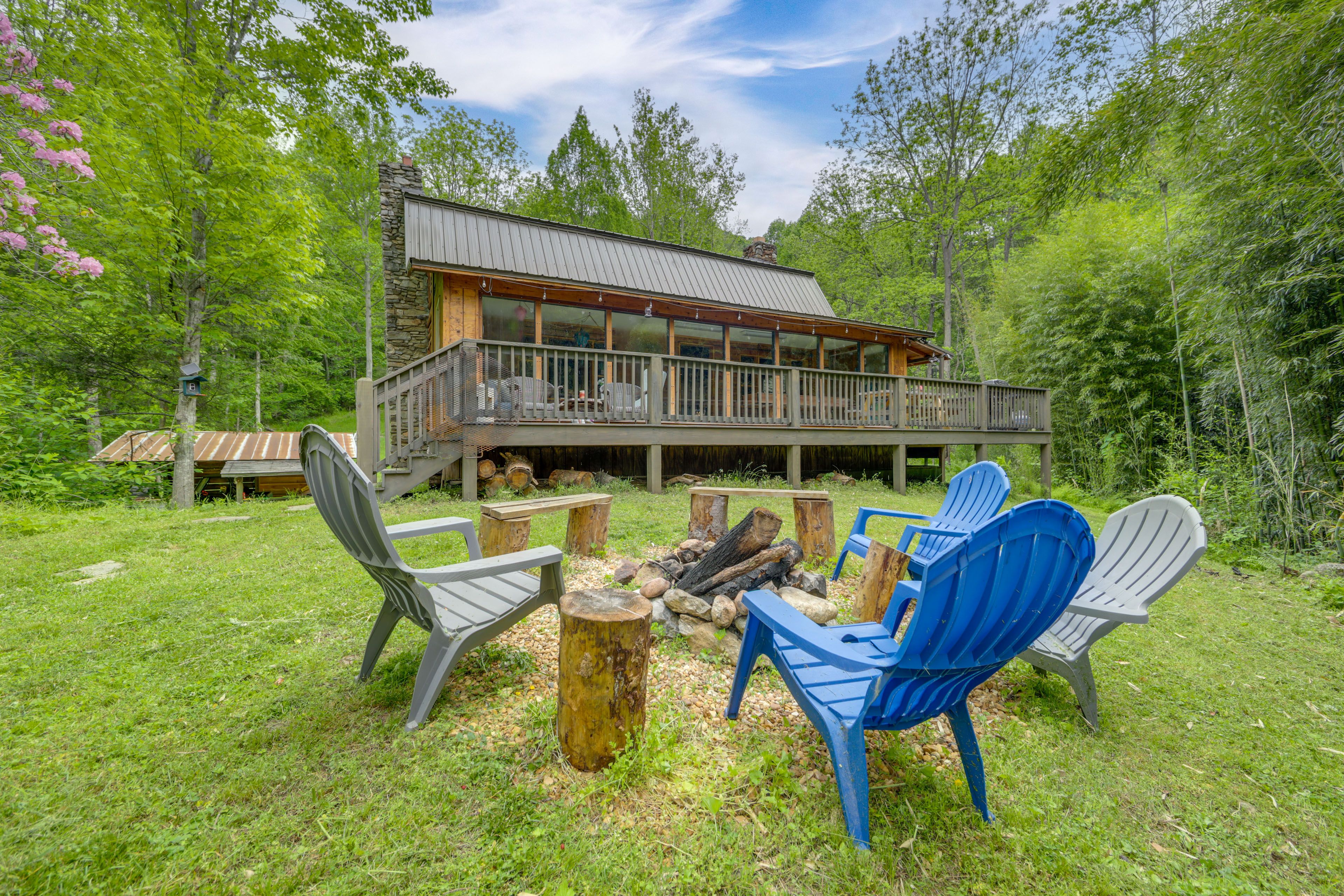 Canton Vacation Rental | 3BR | 2BA | 1,800 Sq Ft | Stairs Required