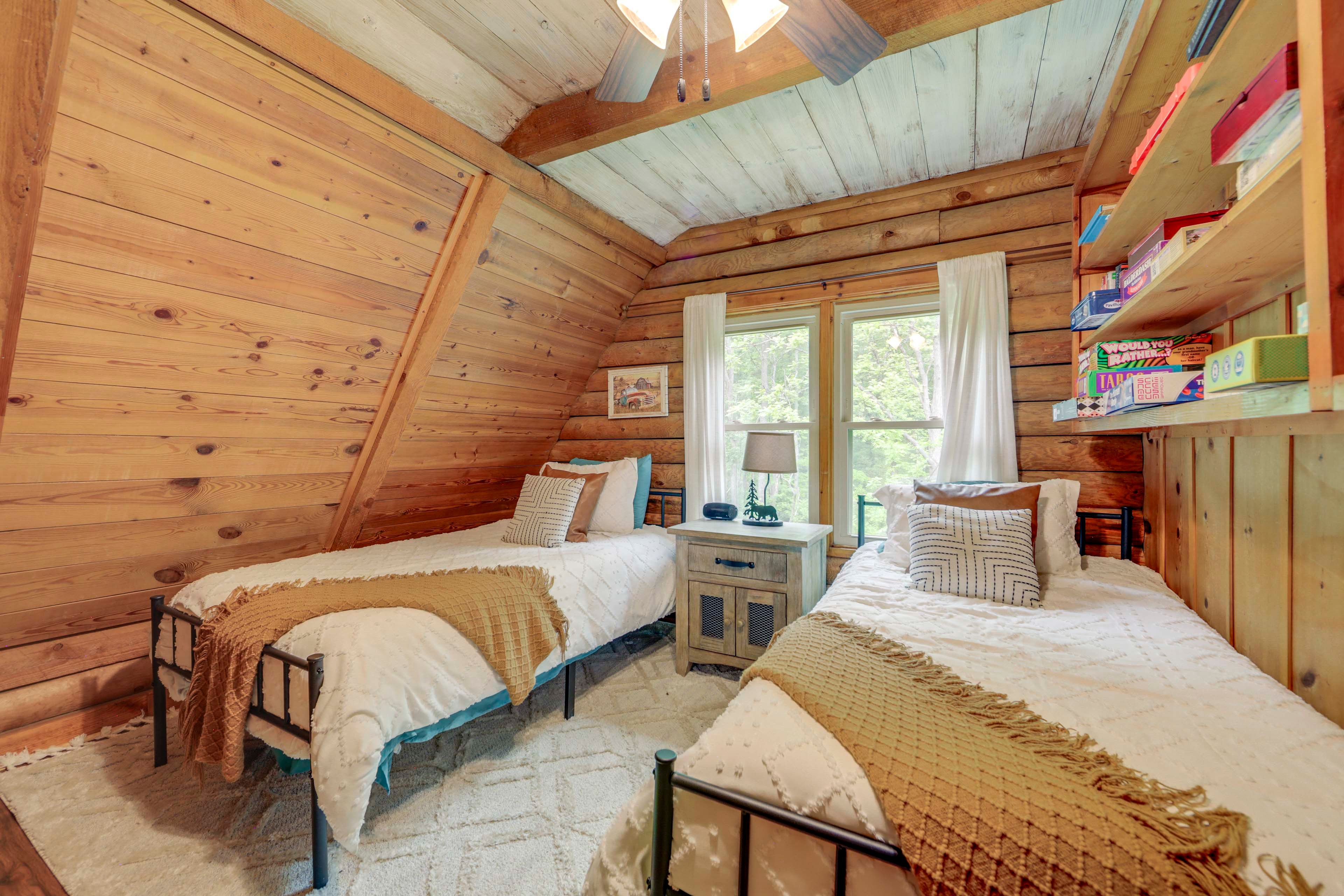 Bedroom 3 | 2 Twin Beds | 2nd Floor
