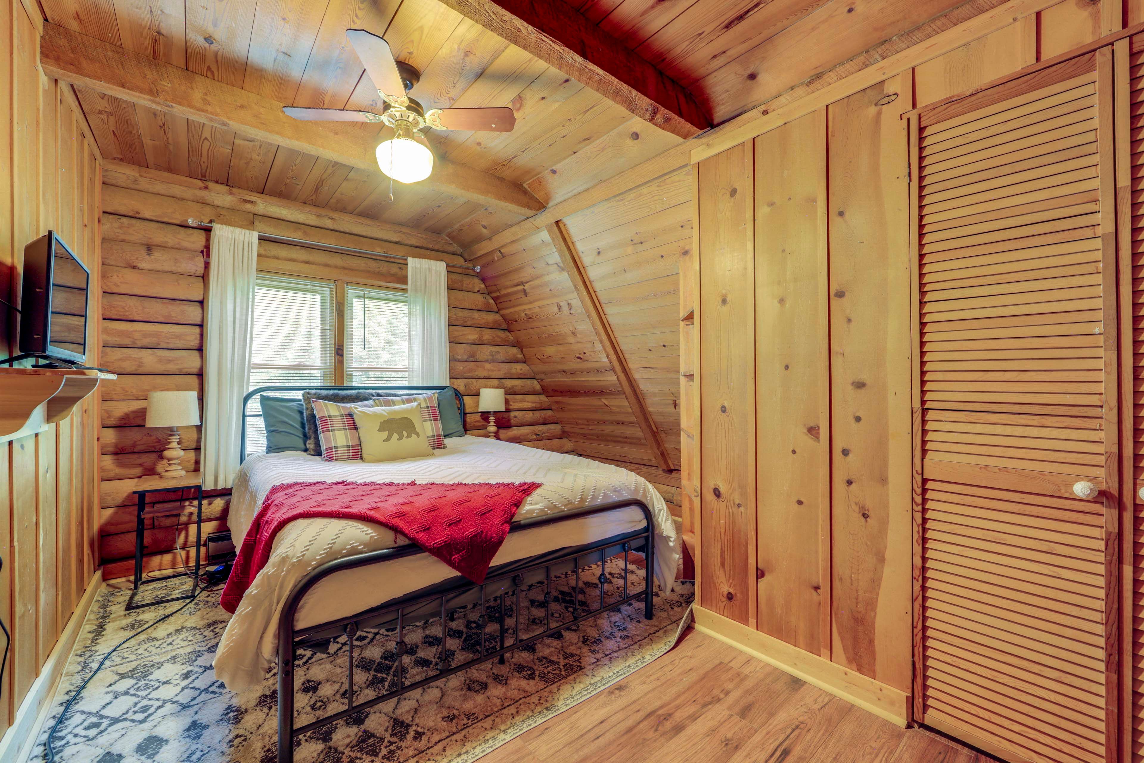 Bedroom 2 | Full Bed | 2nd Floor