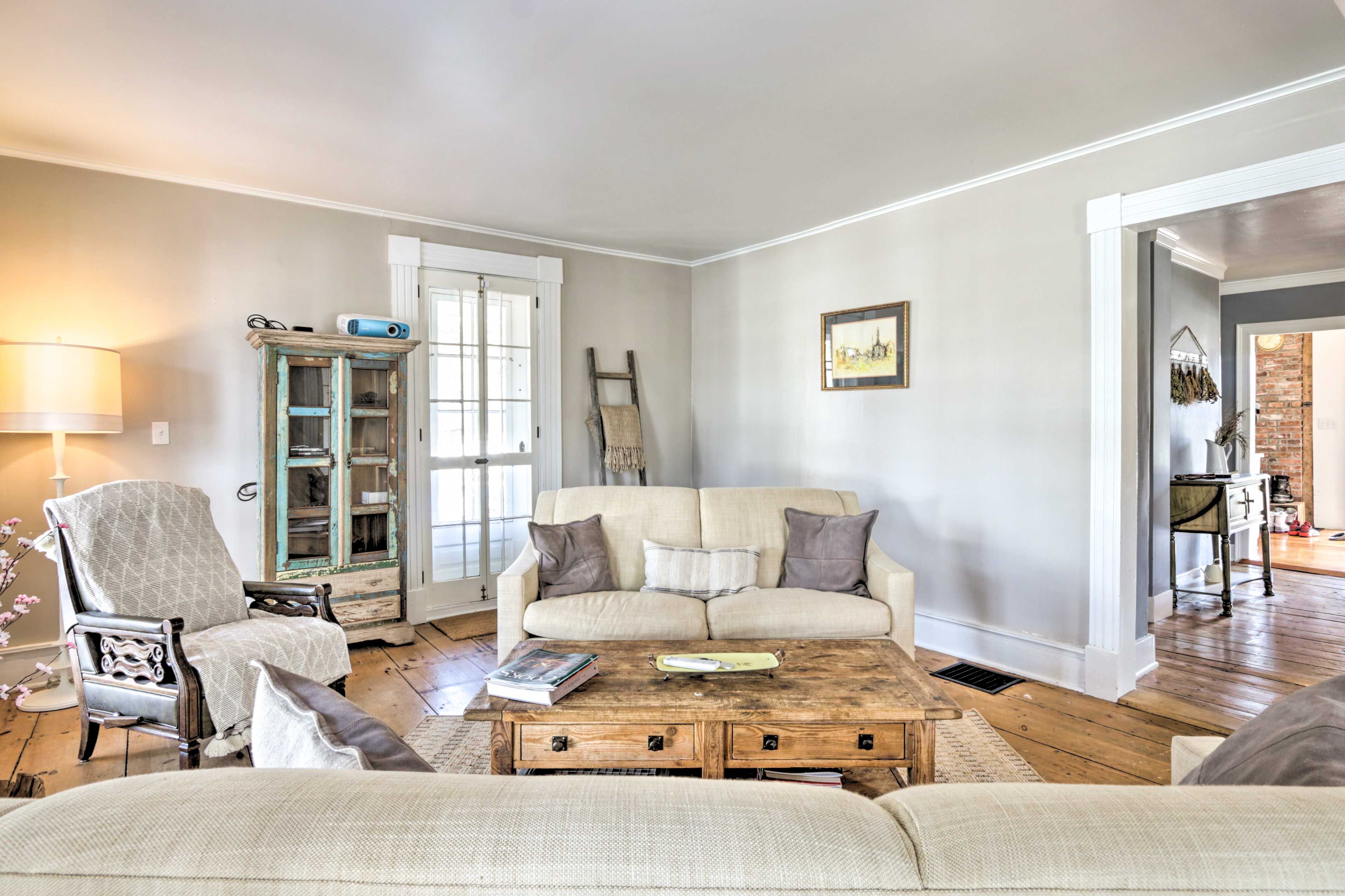 Living Room | 1st Floor
