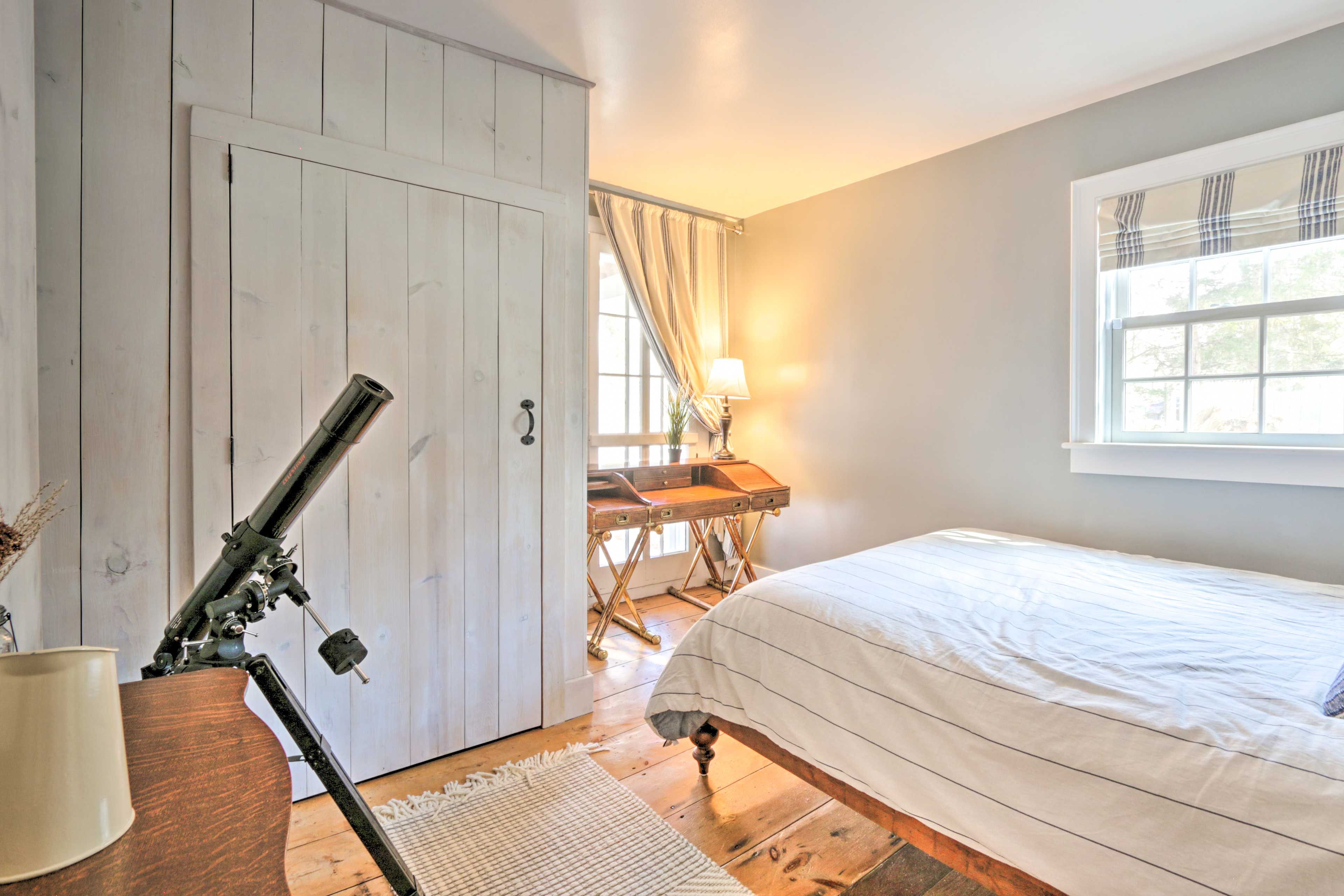 Bedroom 3 | Queen Bed | 1st Floor