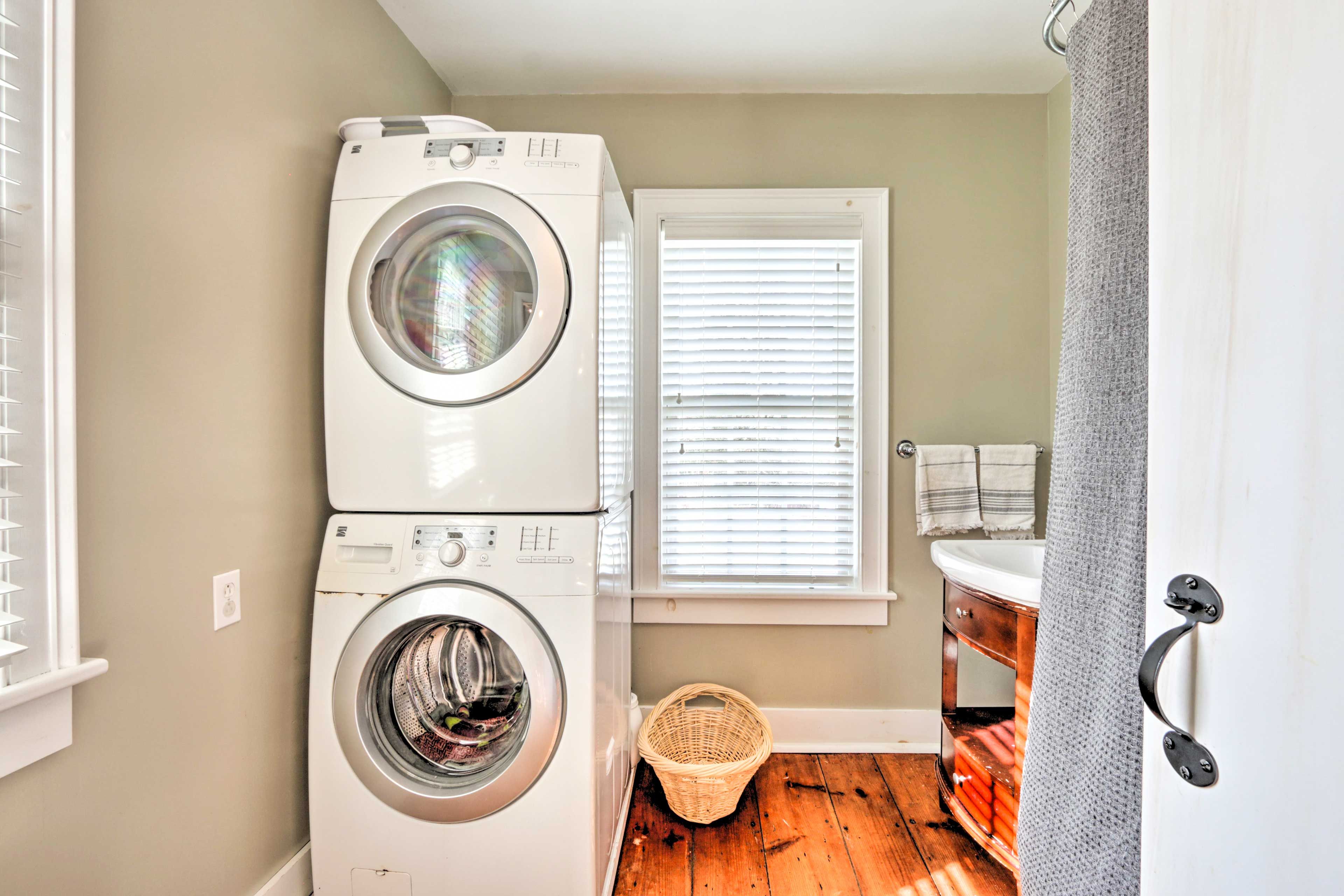 Bathroom | Washer & Dryer | 1st Floor