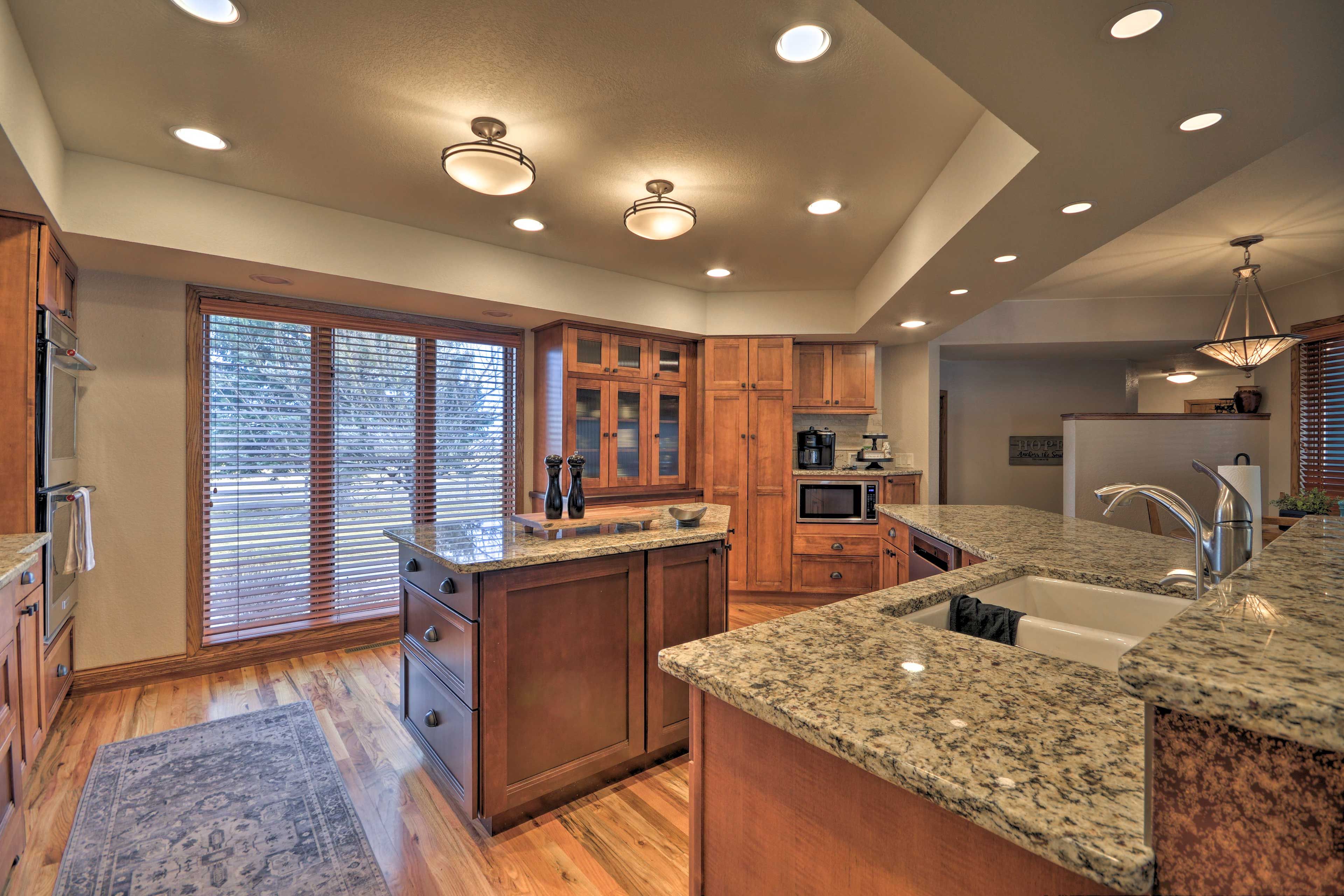 Kitchen | Keurig & Drip Coffee Makers