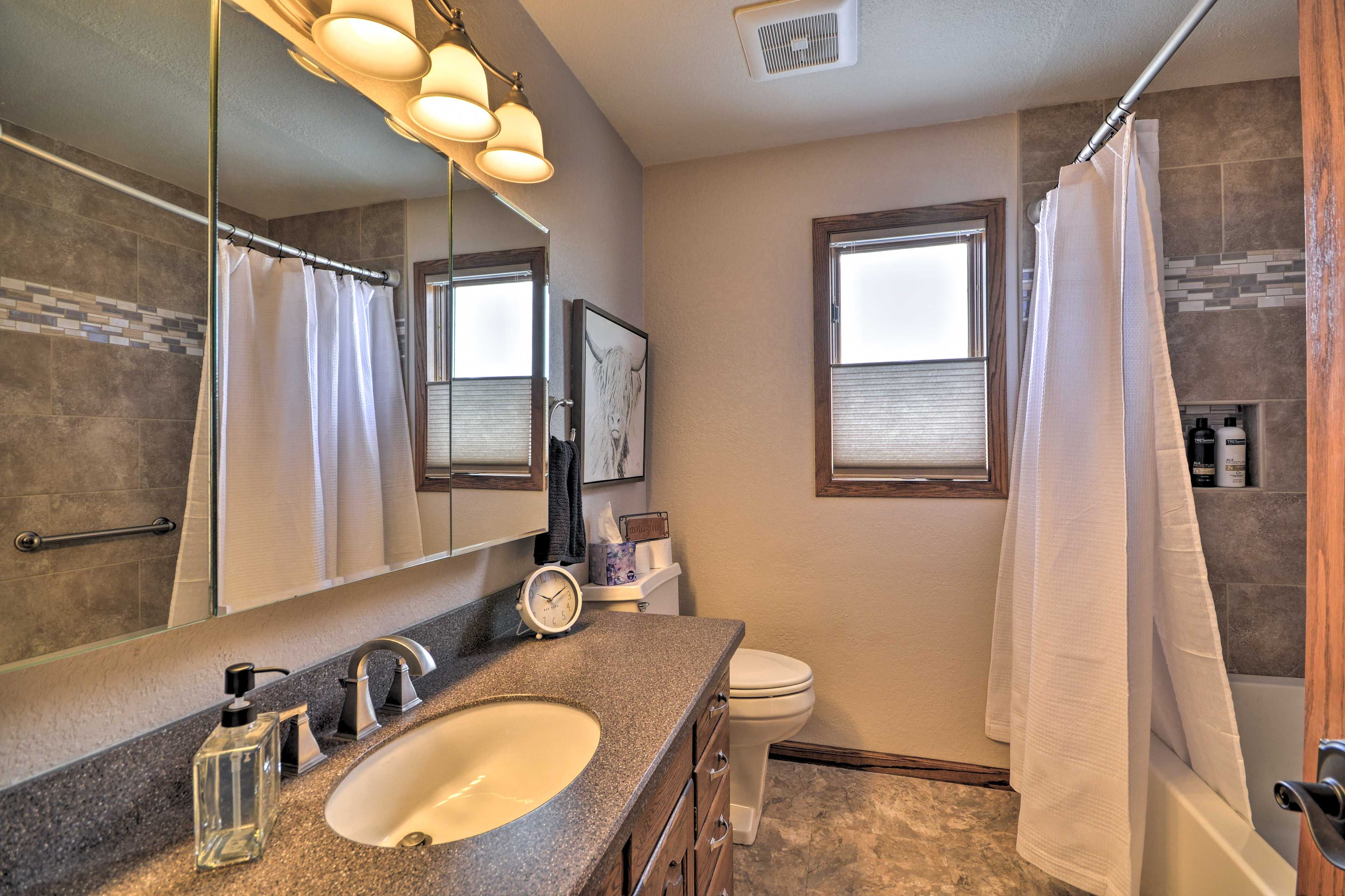 Full Bathroom | Hair Dryer