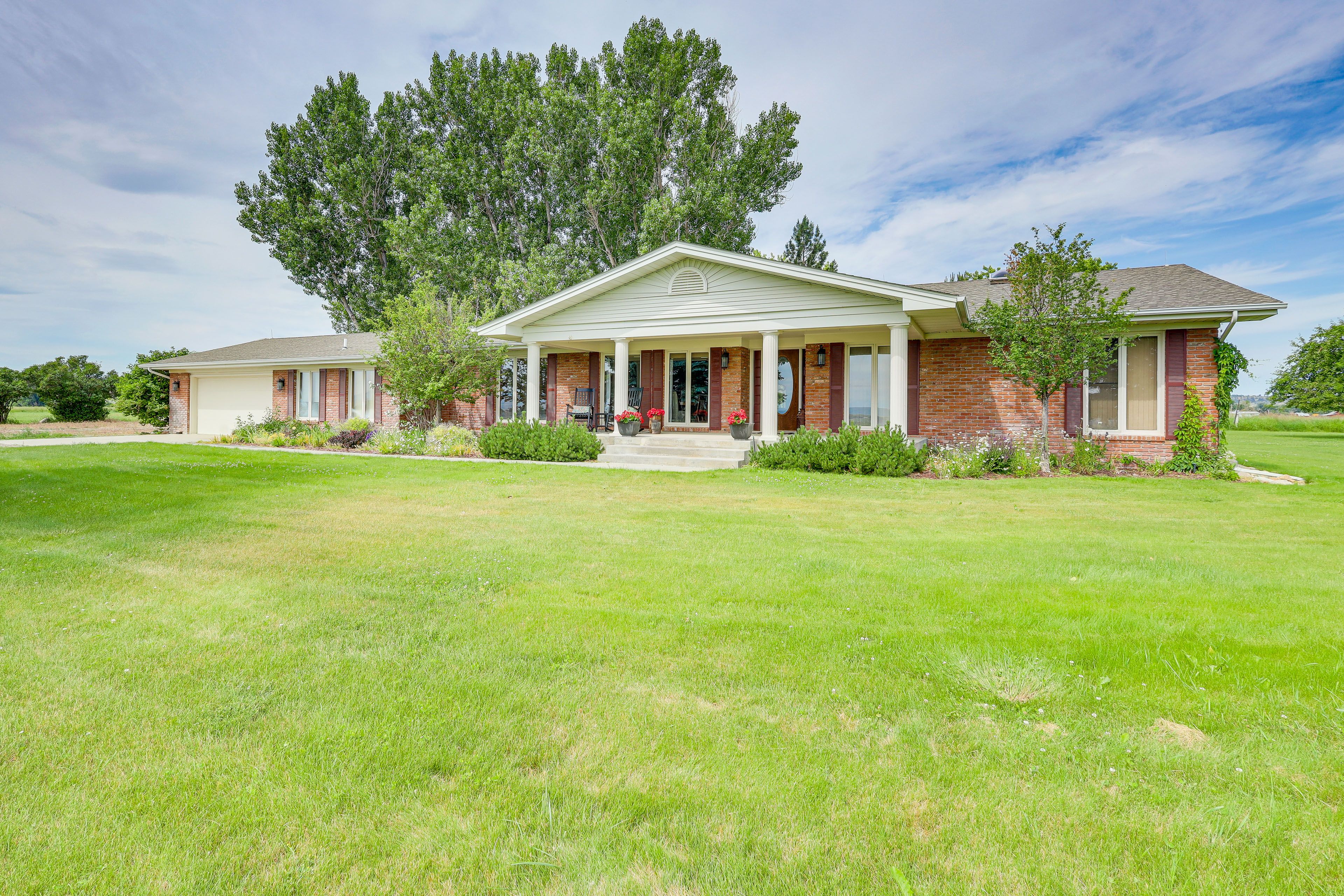 House Exterior | 60 Acres | Single Story