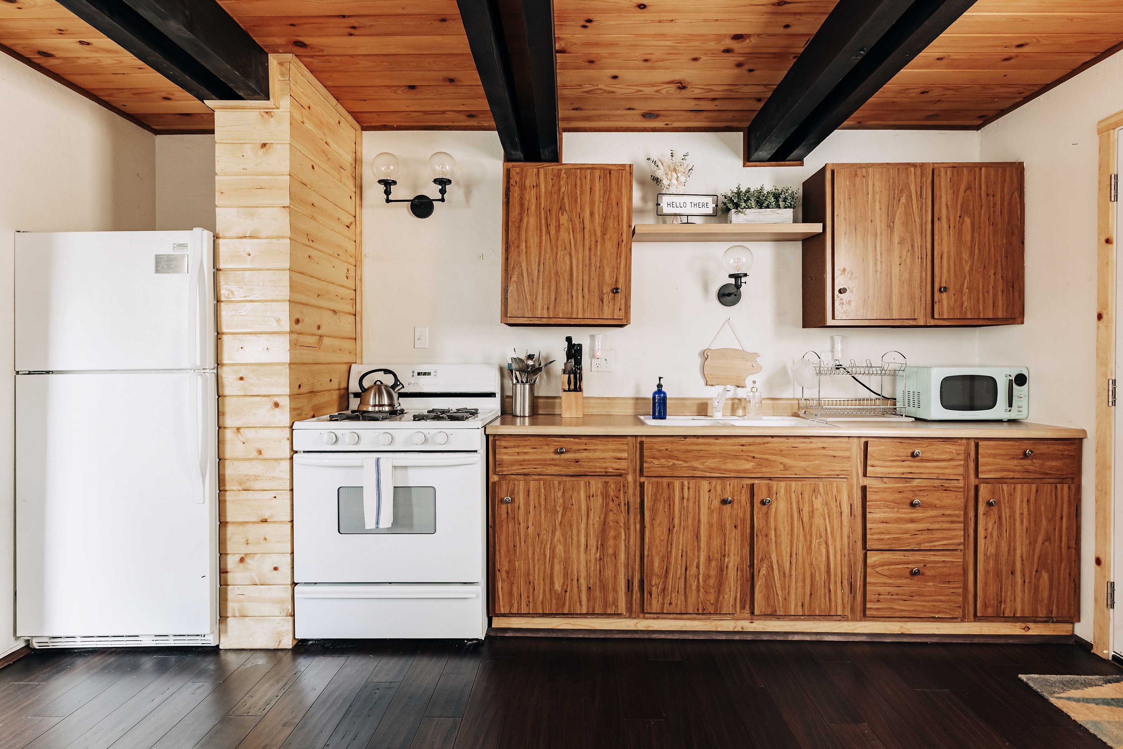 Kitchen | Microwave | Complimentary Spices