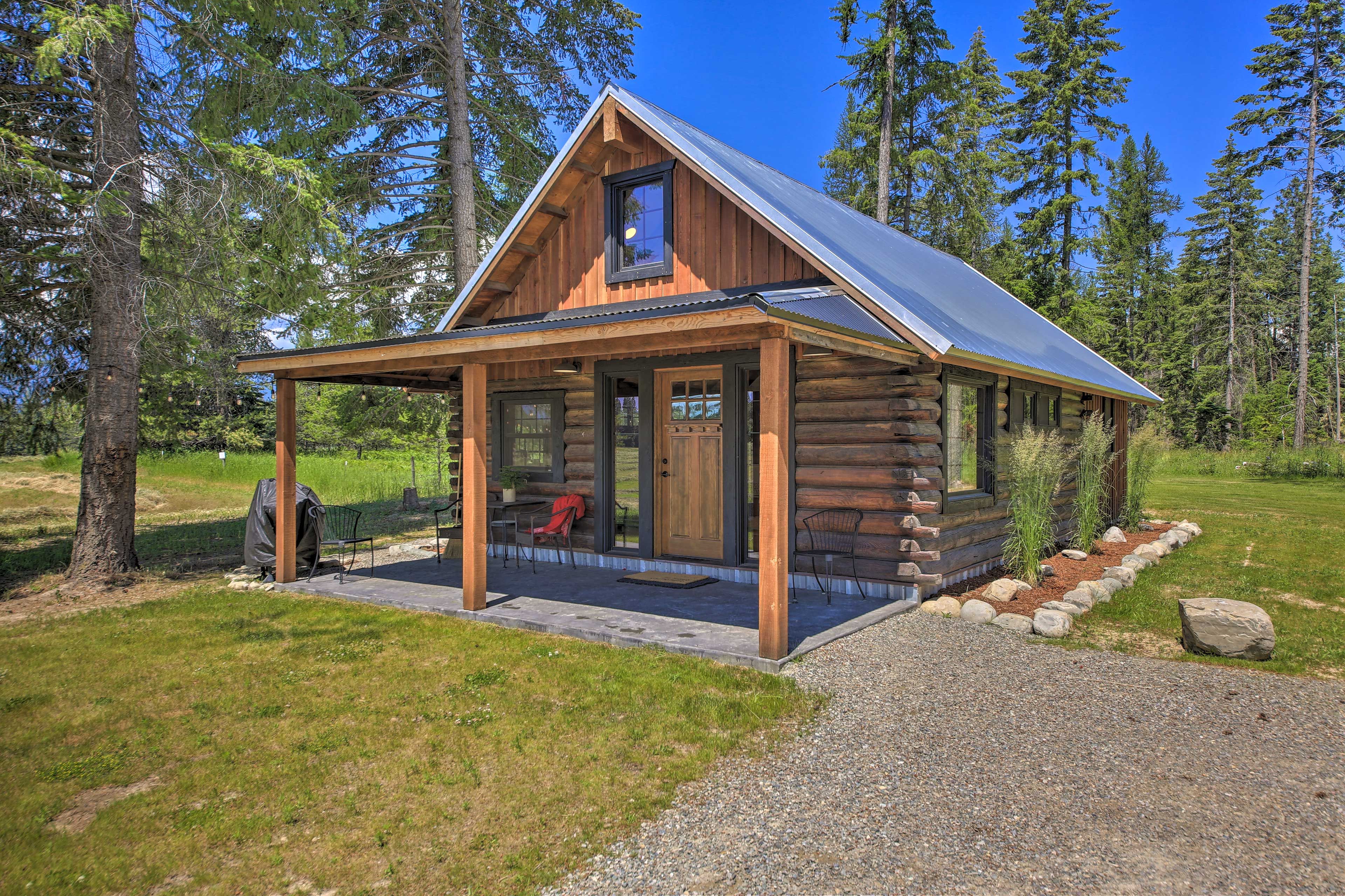 Bonners Ferry Vacation Rental | 1BR + Loft | 1BA | 1 Small Step to Enter