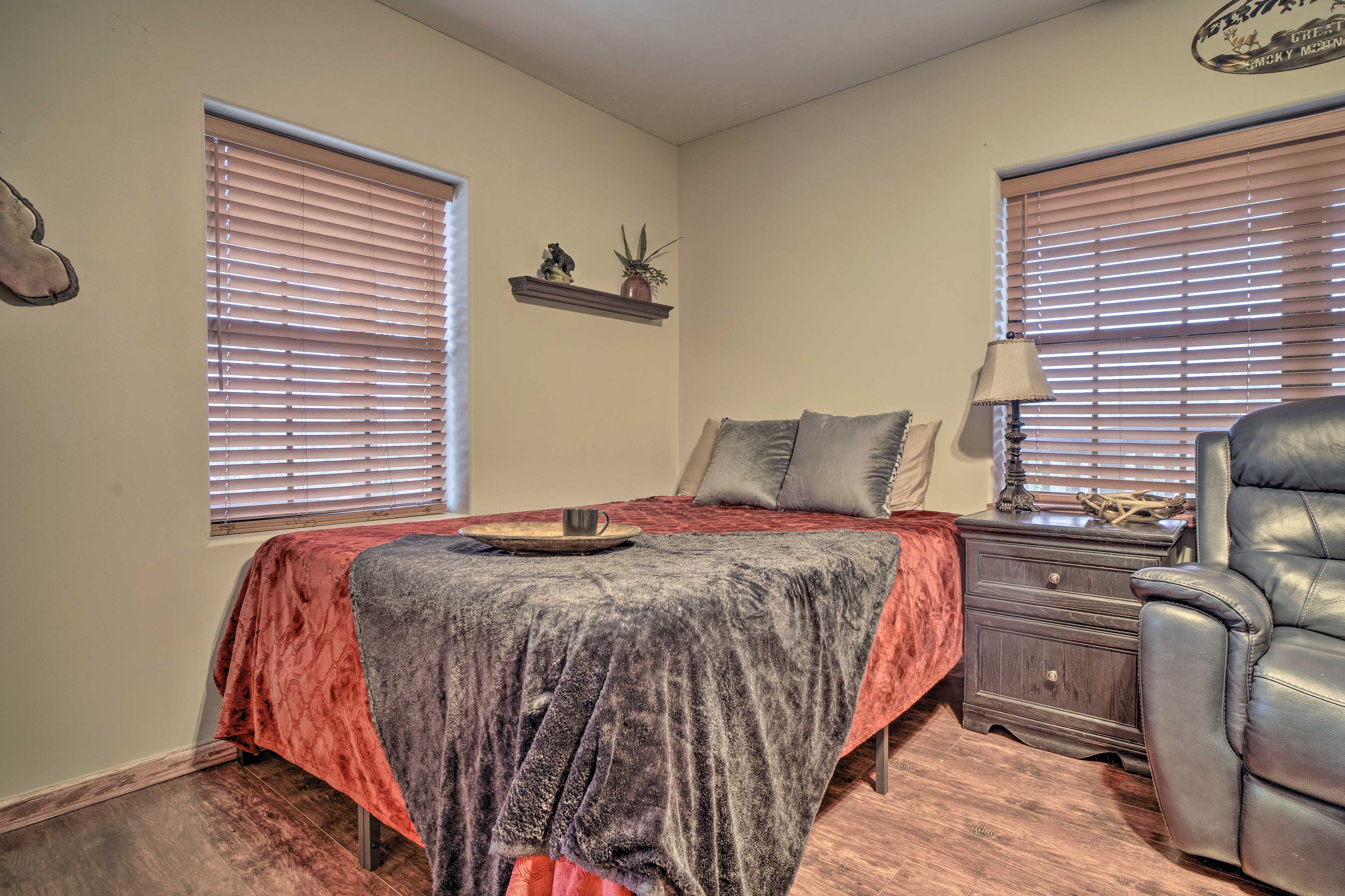 Bedroom 2 (Living Area) | Queen Bed