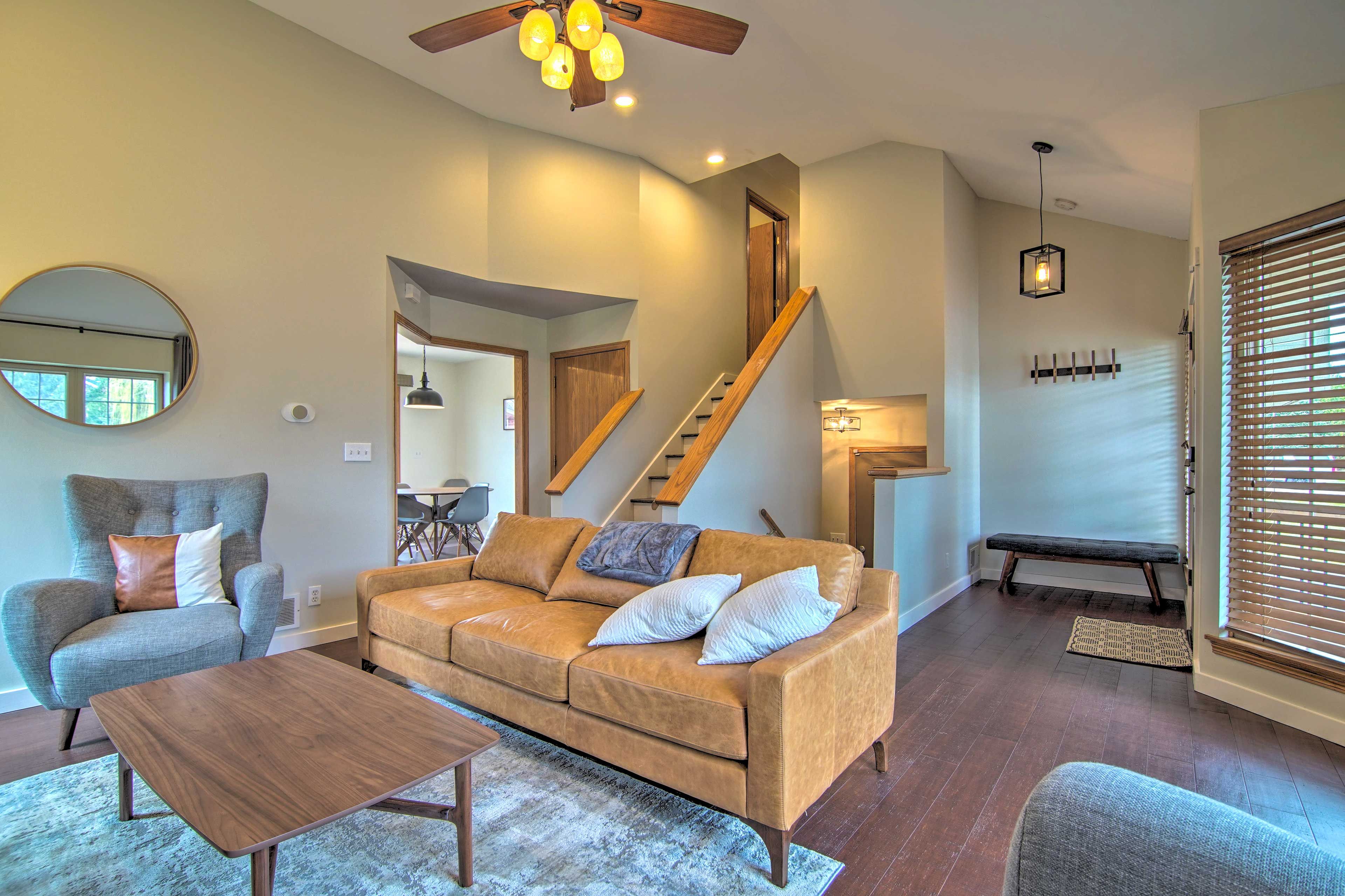 Living Room | Free WiFi