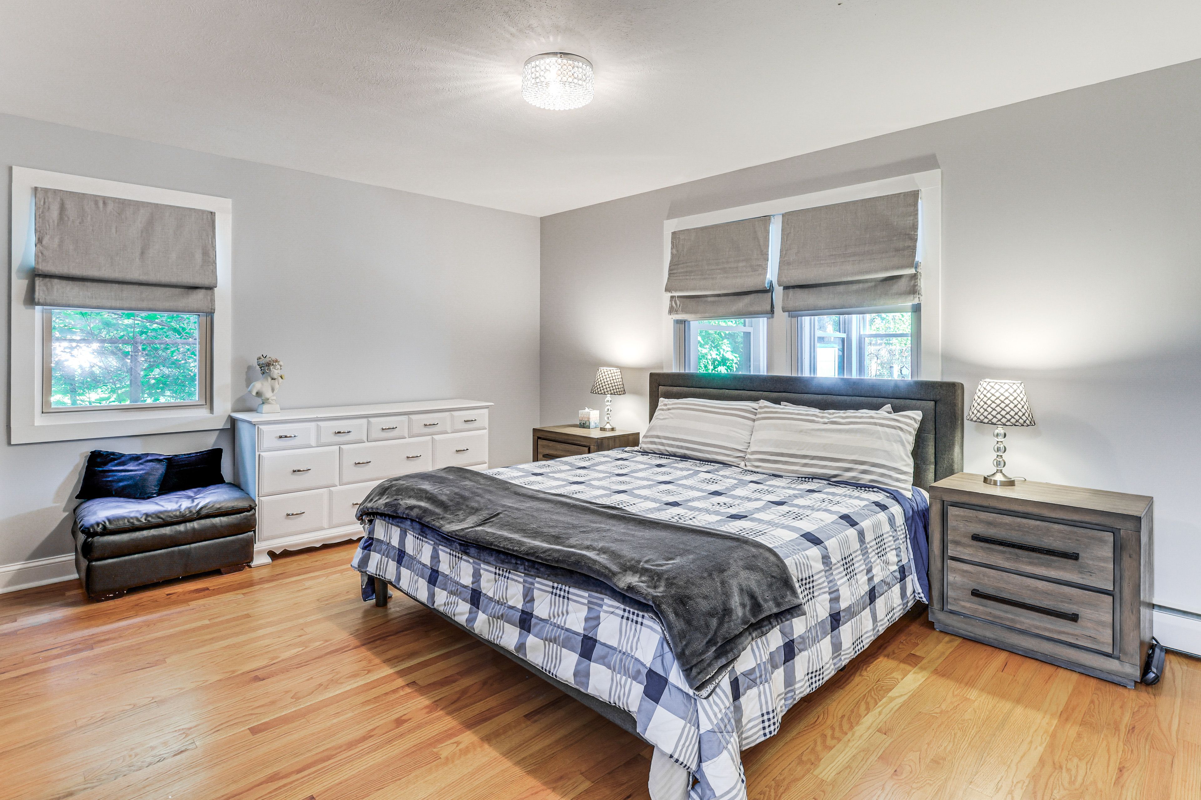 Bedroom 1 | King Bed