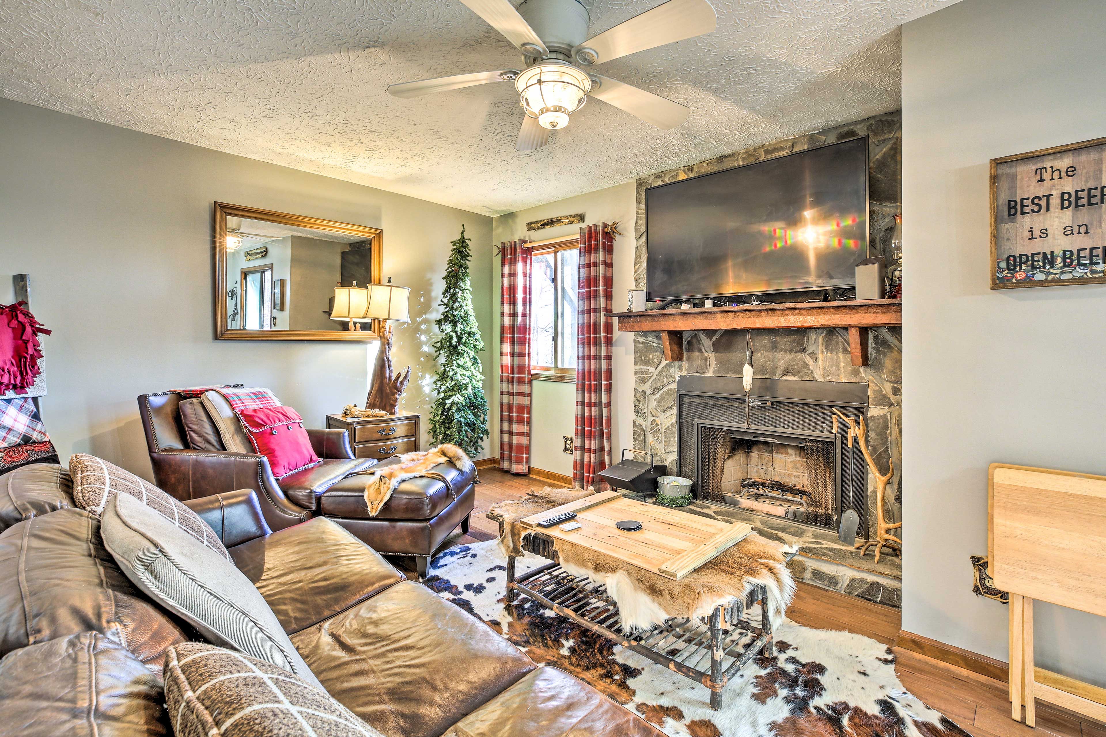 Living Room | Smart TV