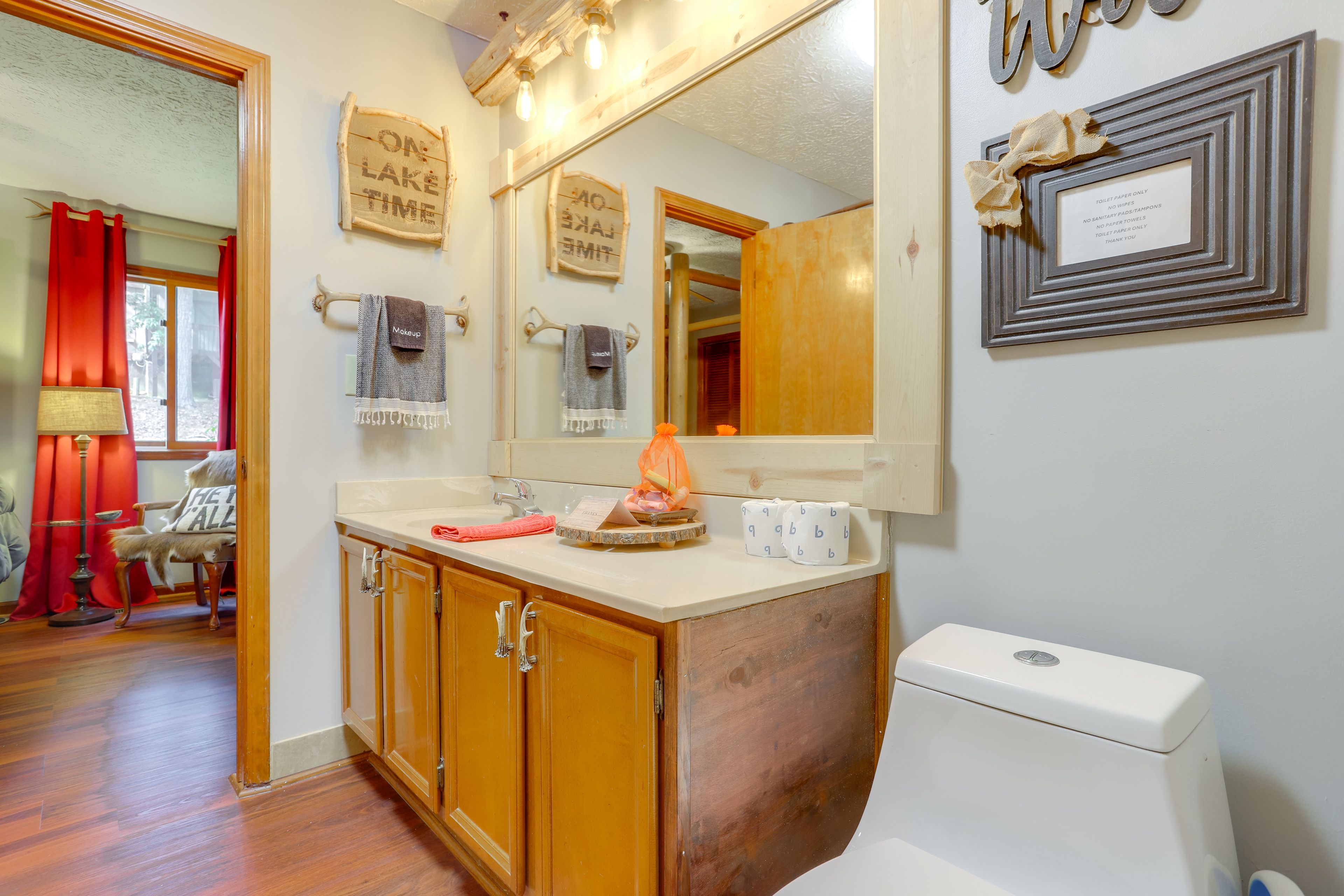 Bathroom | Towels Provided