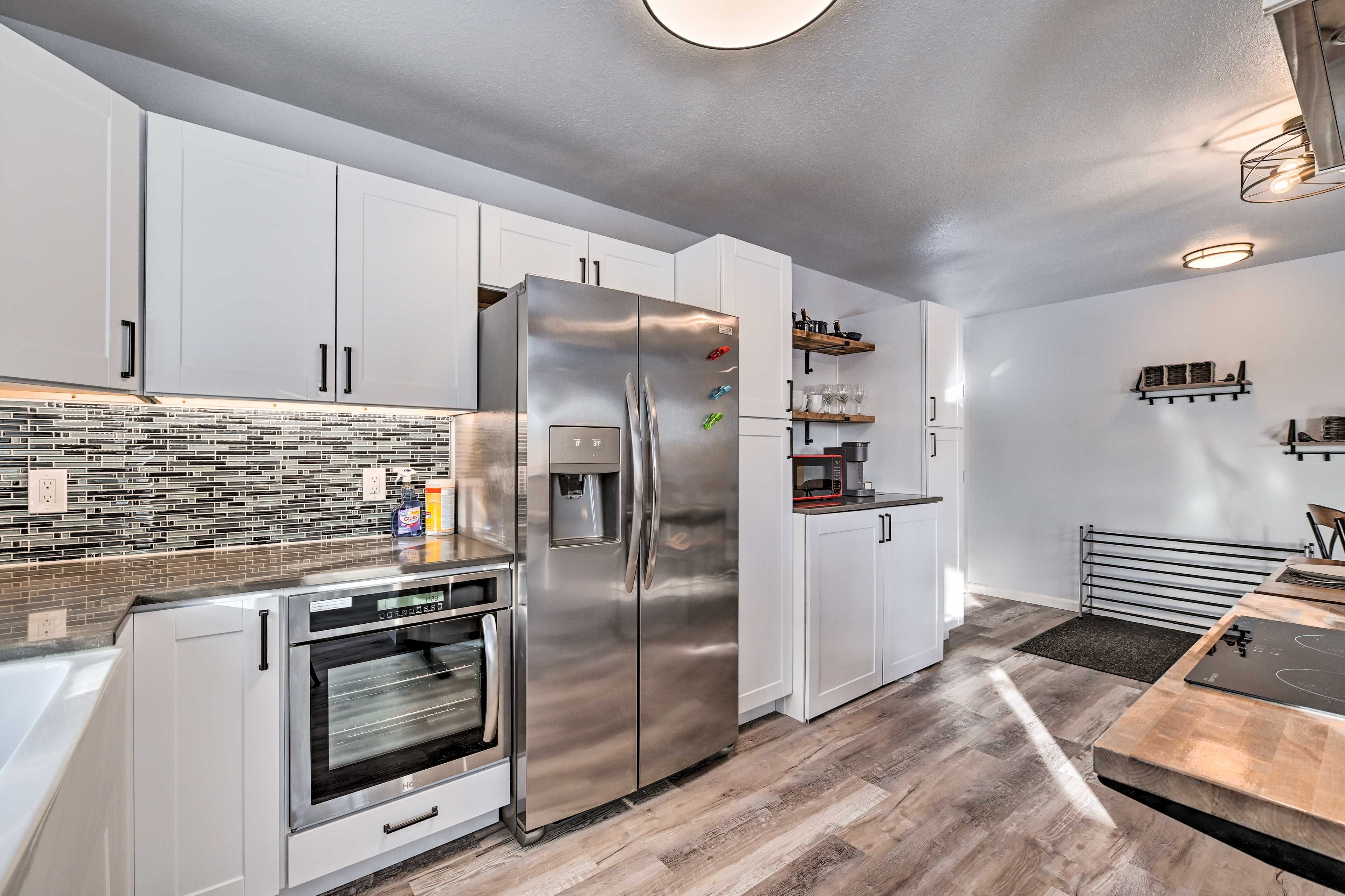 Kitchen | Ice Maker