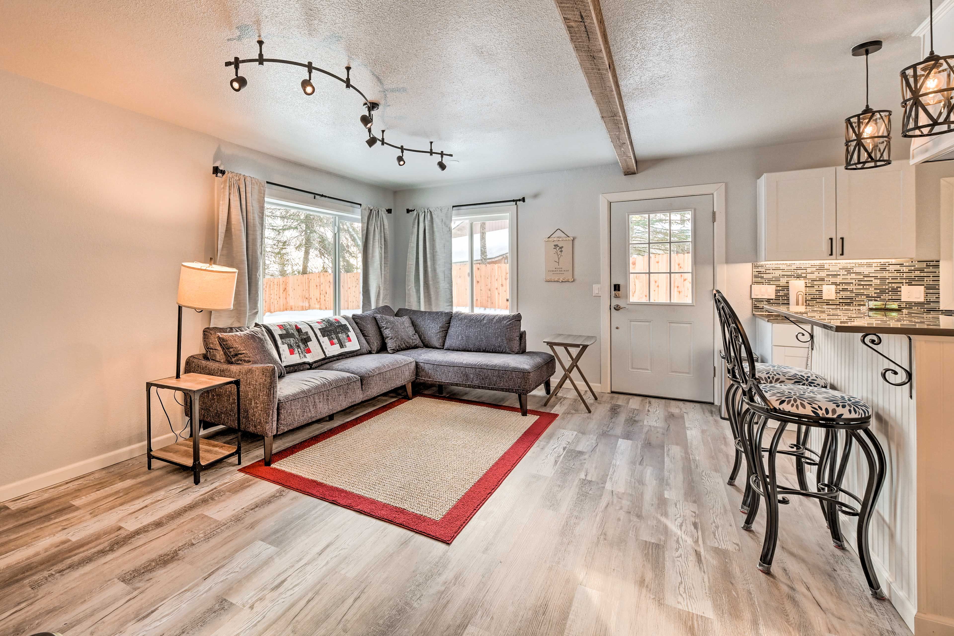 Living Room | Smart TV