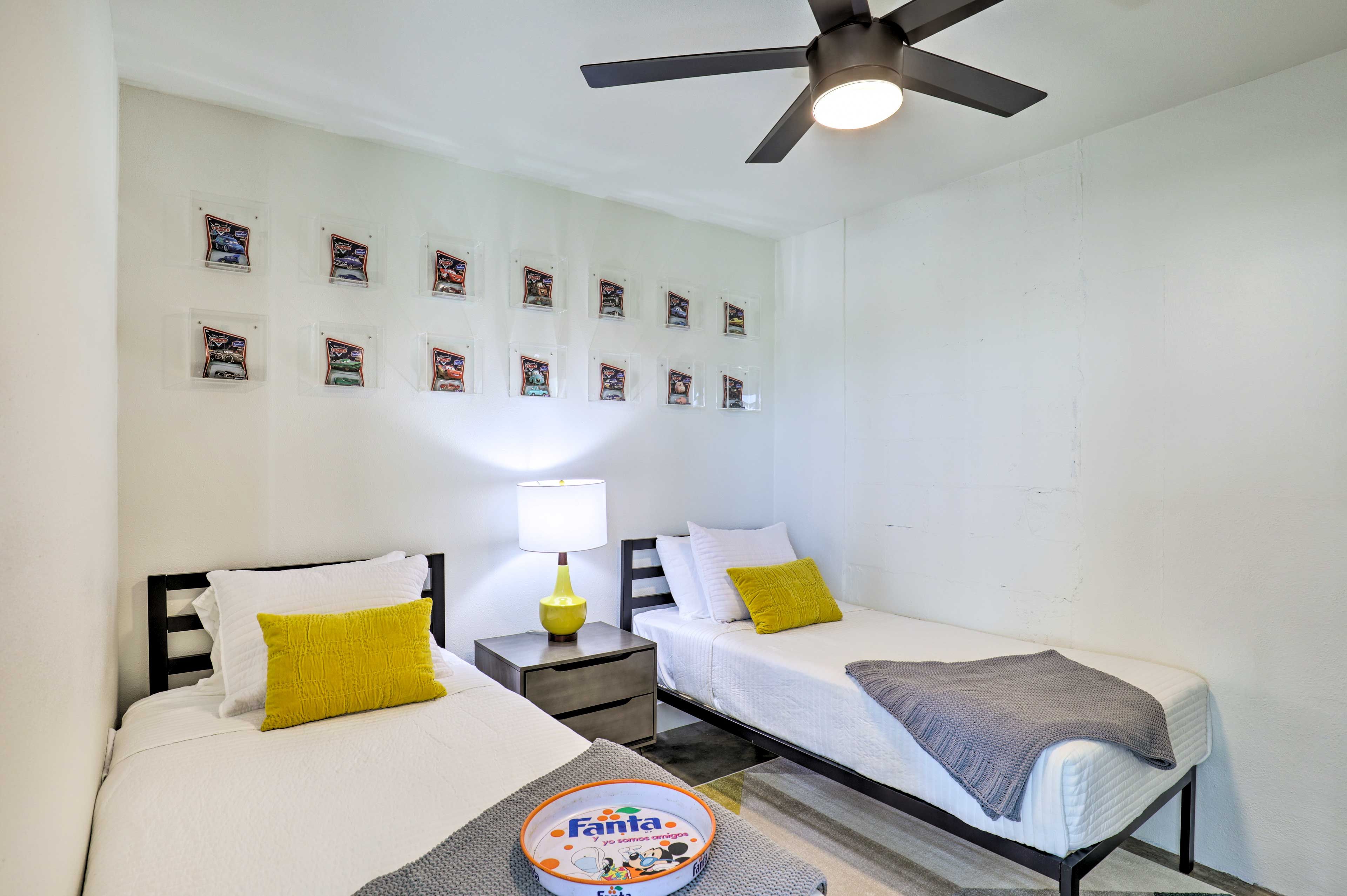 Bedroom 3 | Main Level | 2 Twin Beds