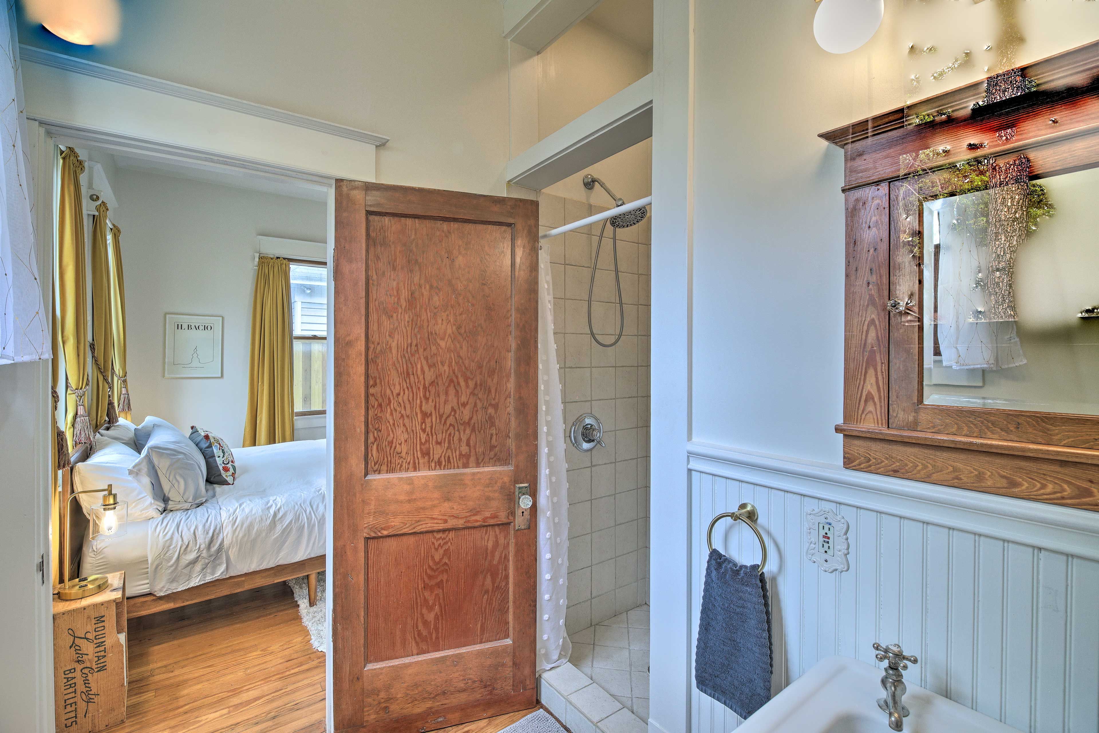 En-Suite Bathroom | Walk-In Shower