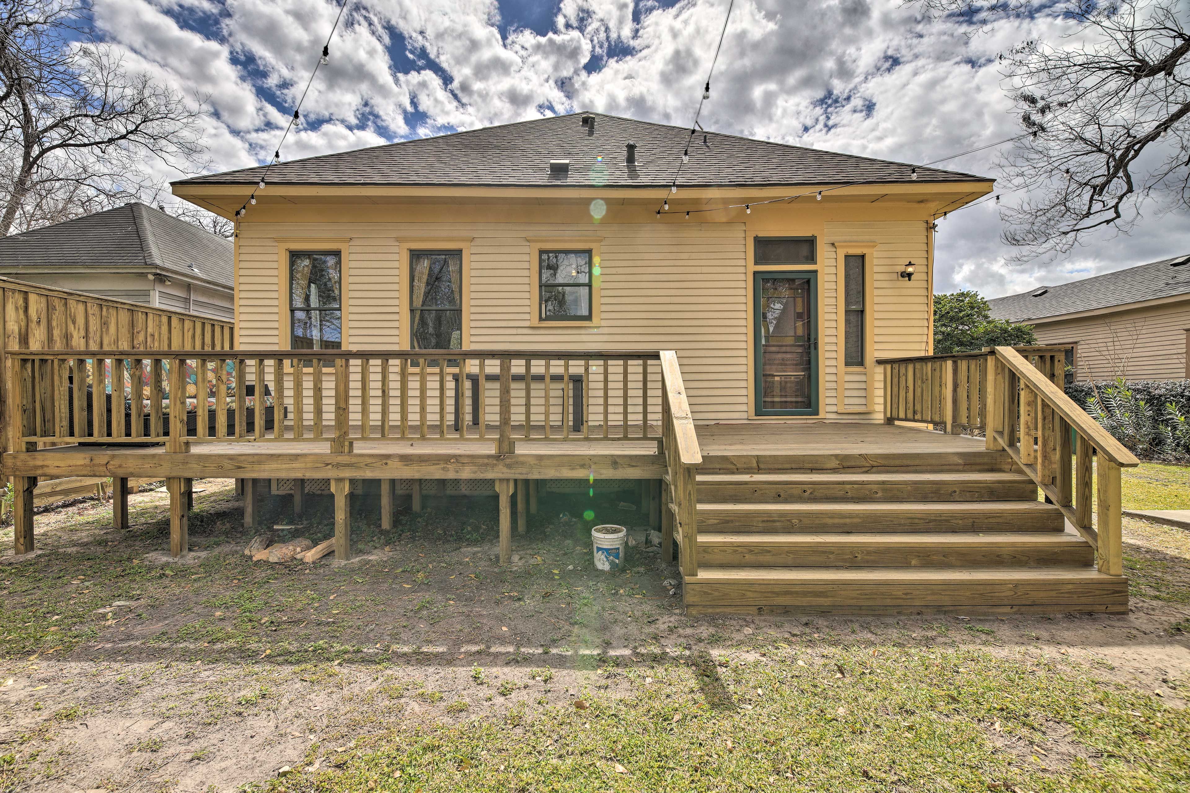 Private Yard | Gas Grill