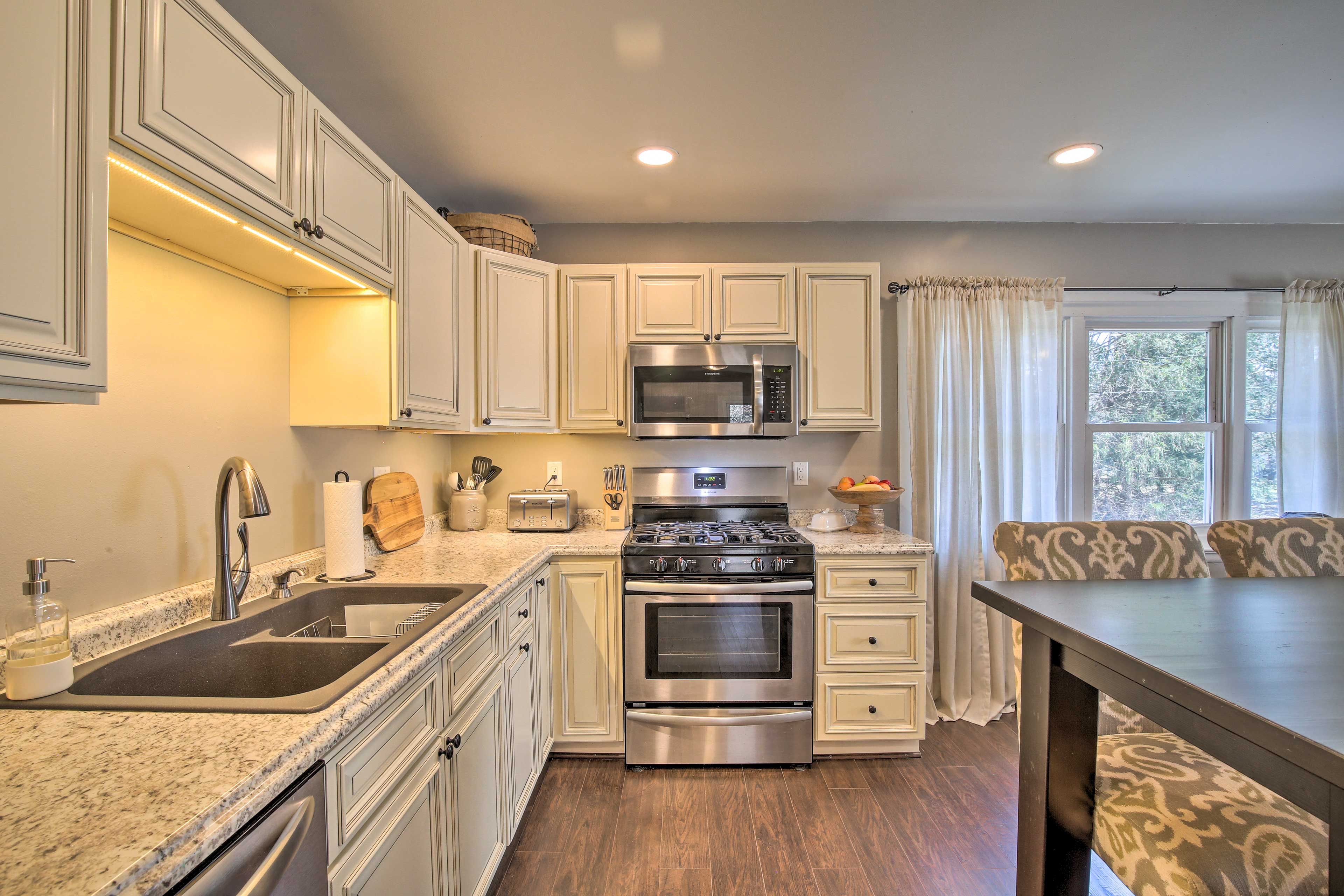 Kitchen | Fully Equipped