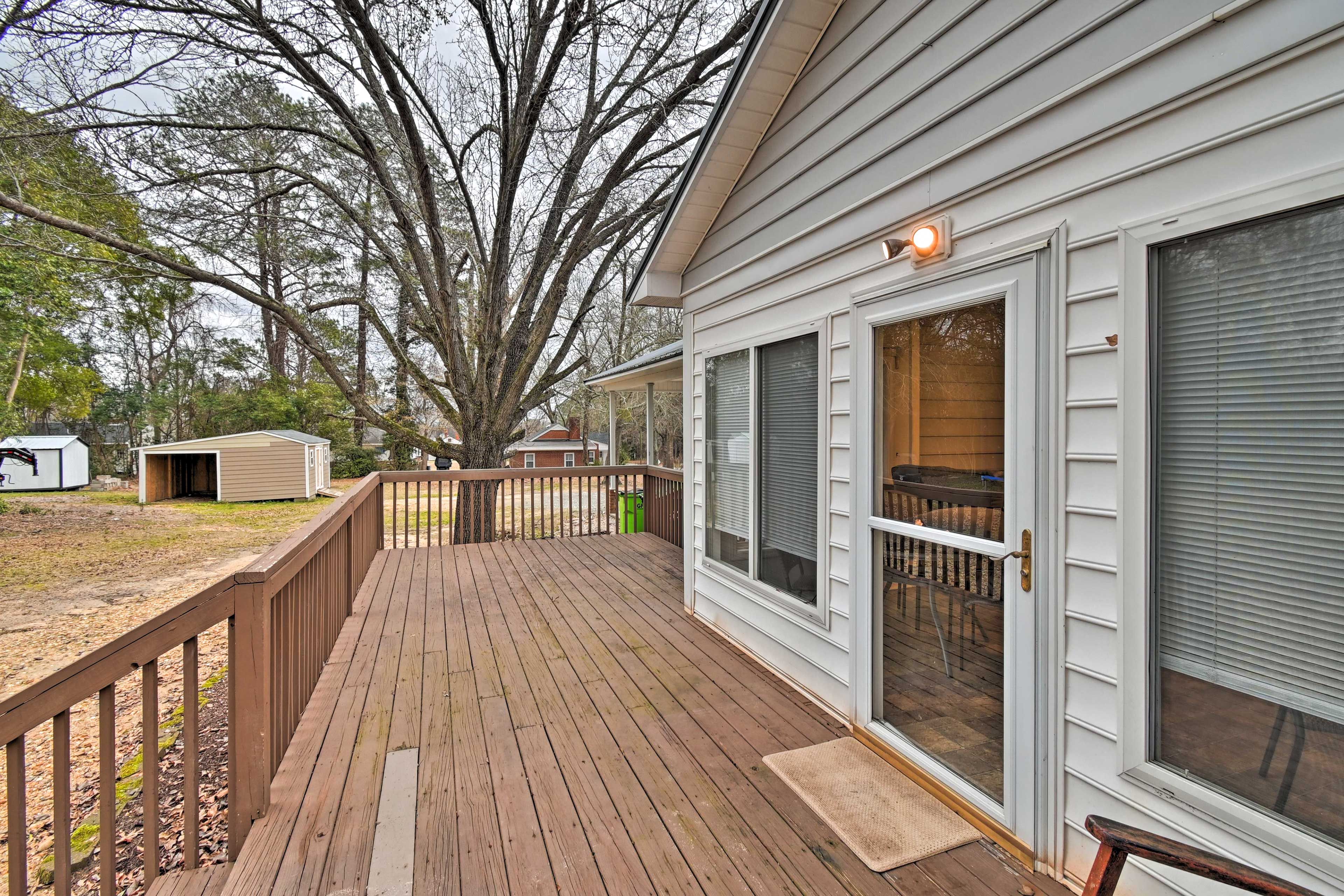 Shared Deck