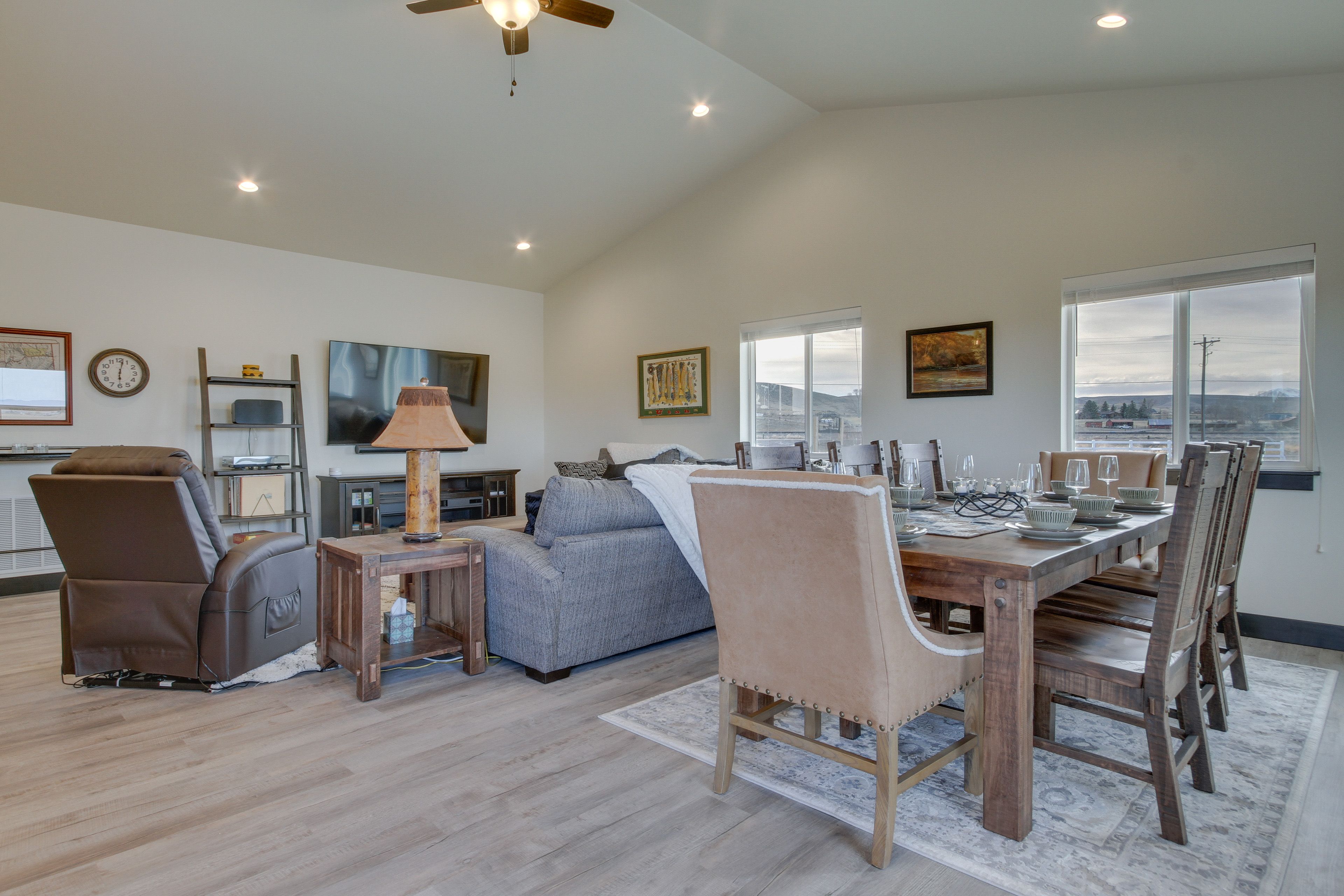 Dining Room | Central Heating & A/C | High Chair