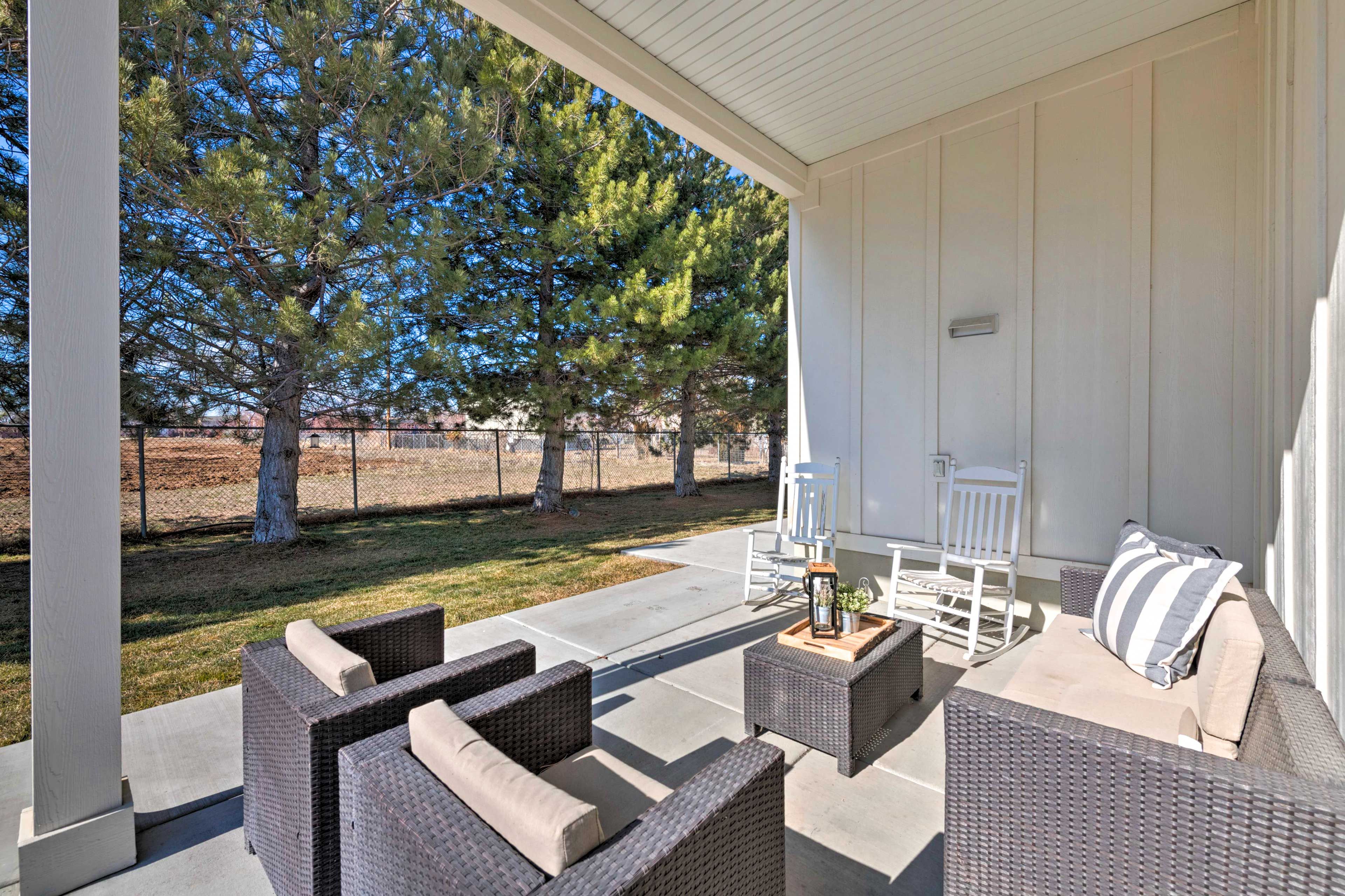 Patio | Outdoor Seating
