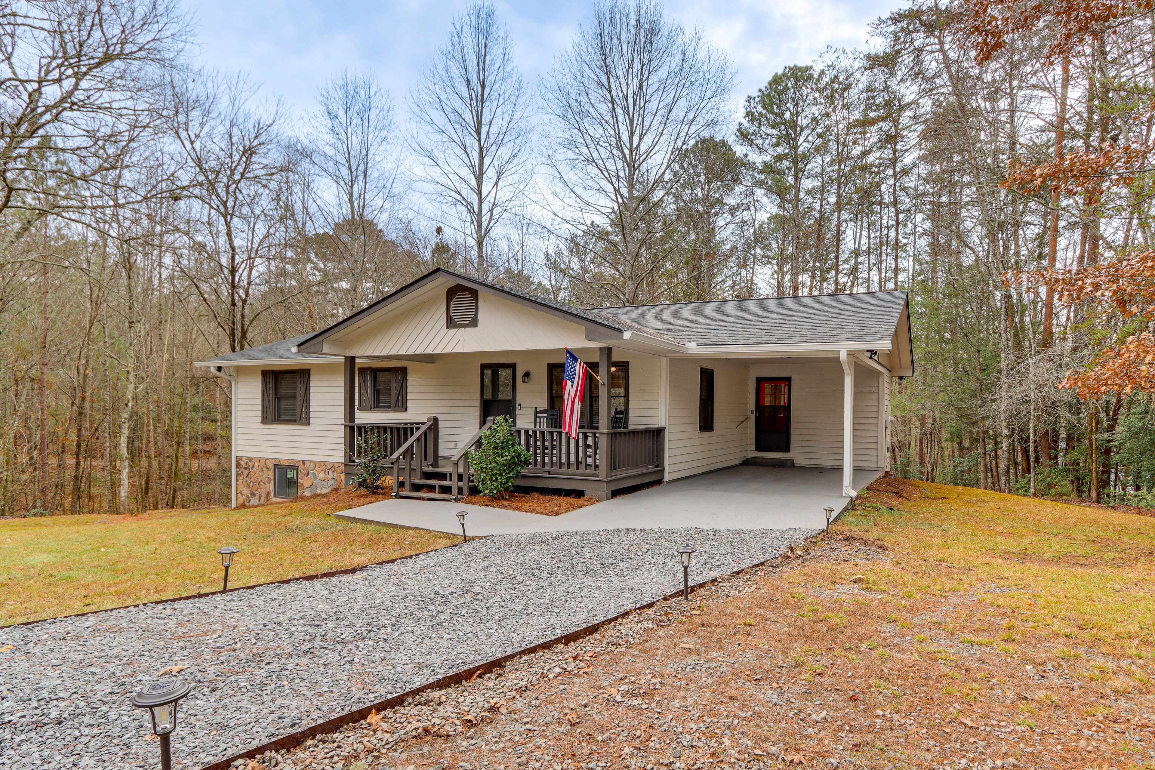 Blue Ridge Vacation Rental | 2BR | 2BA | Steps to Enter | 1,350 Sq Ft