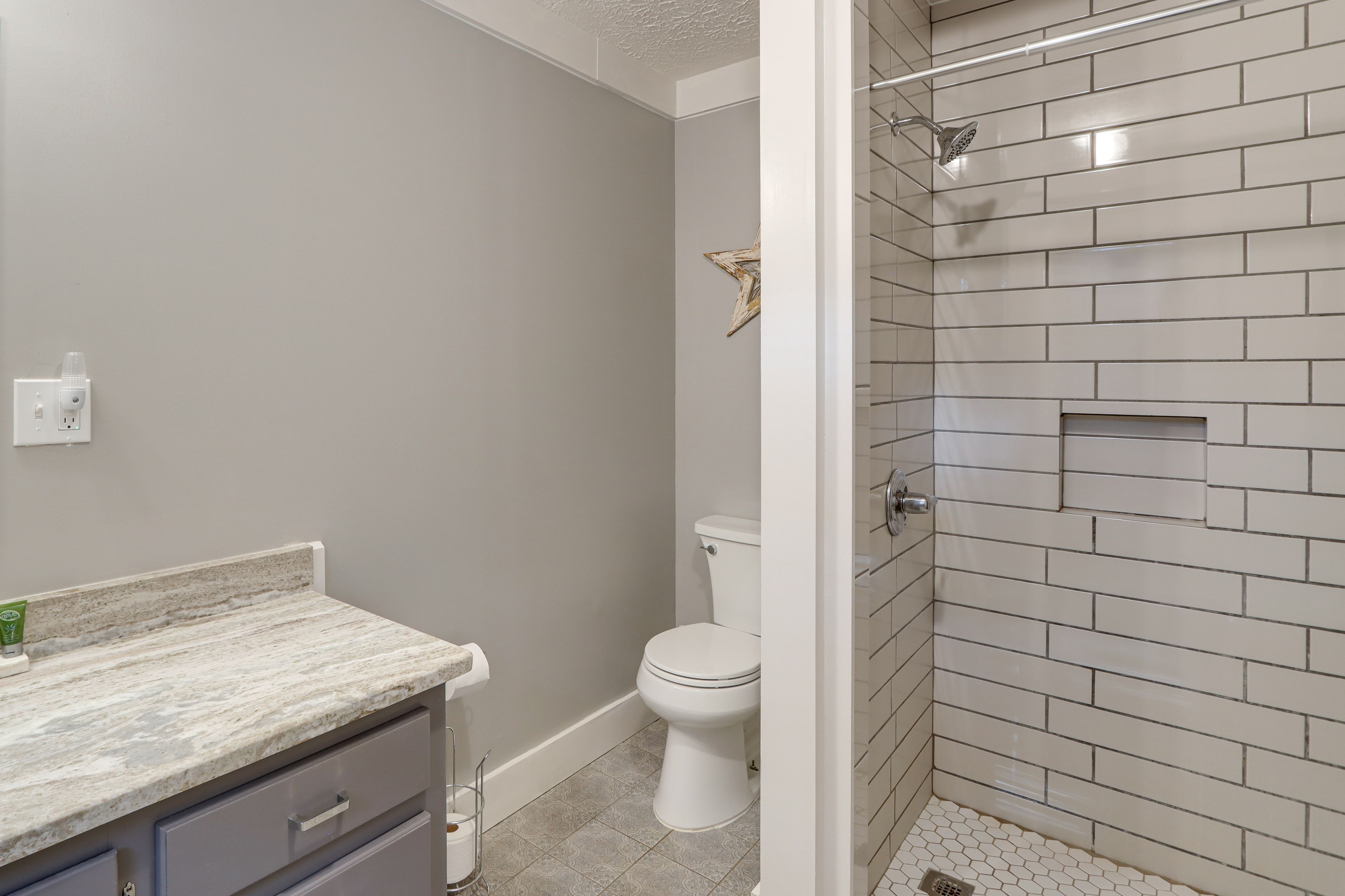 En-Suite Bathroom | Complimentary Toiletries