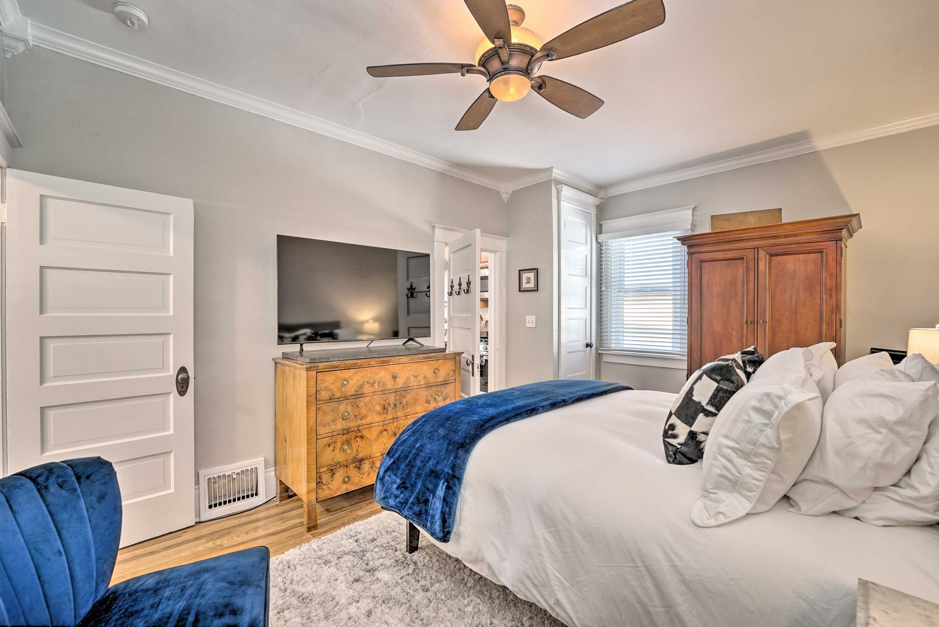 Bedroom 1 | Linens Provided
