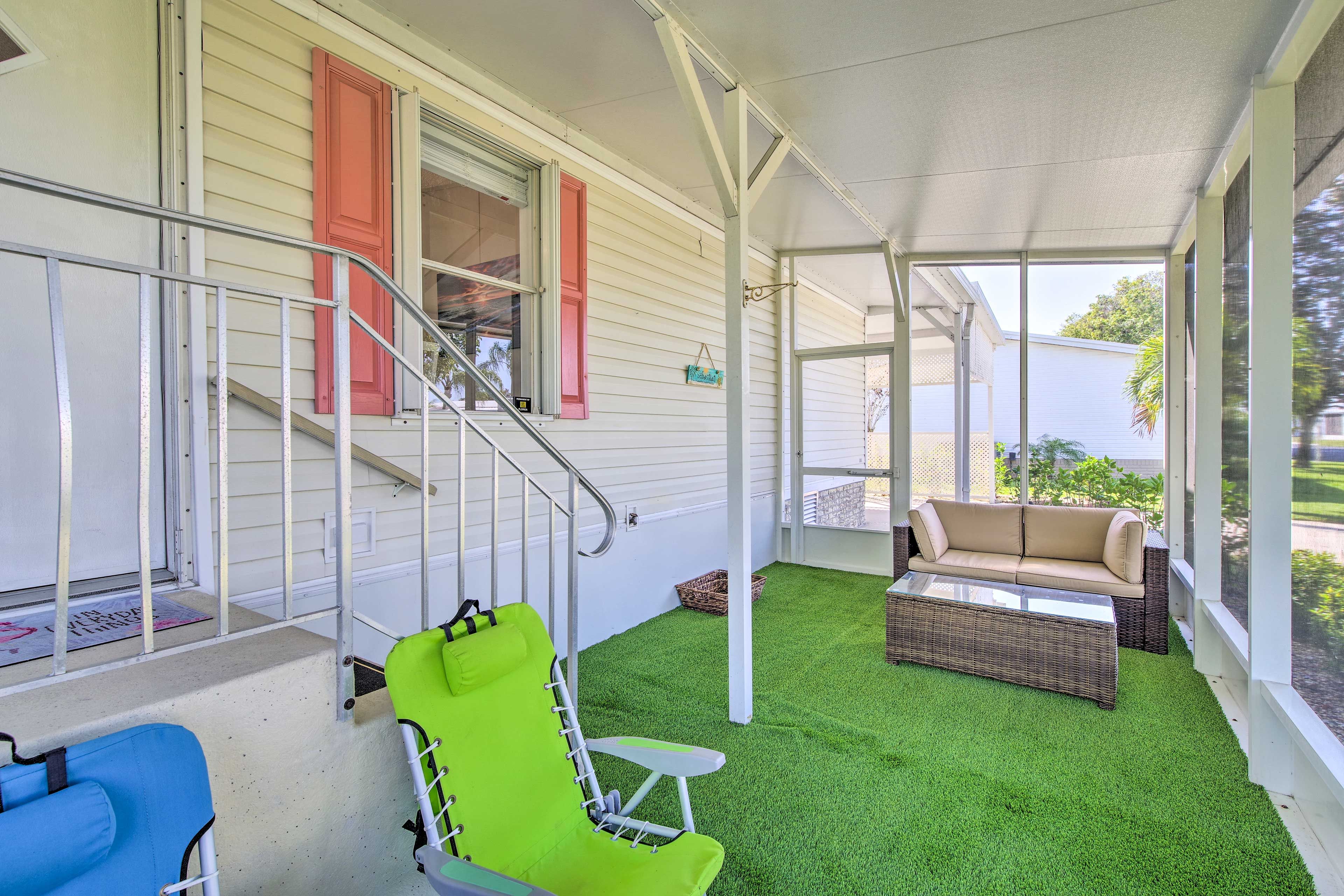 Screened-In Porch